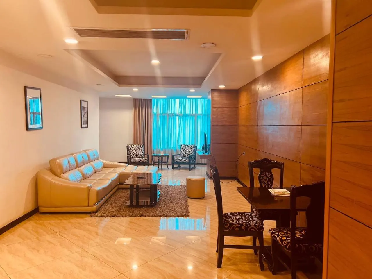 Seating area in Inter Luxury Hotel