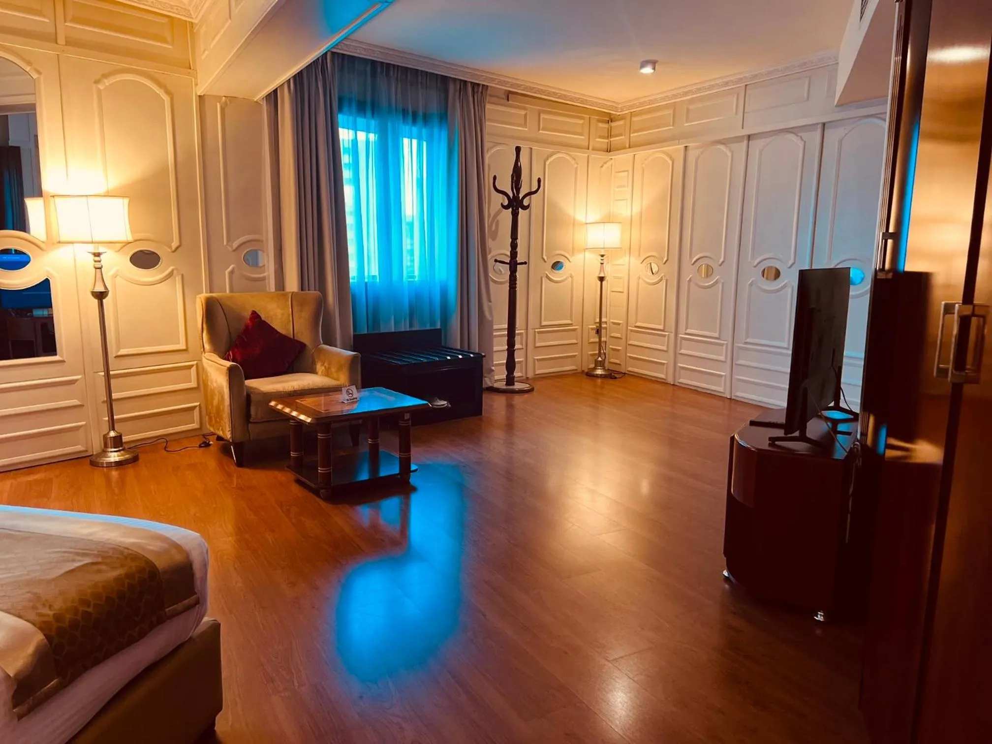 Bed in Inter Luxury Hotel