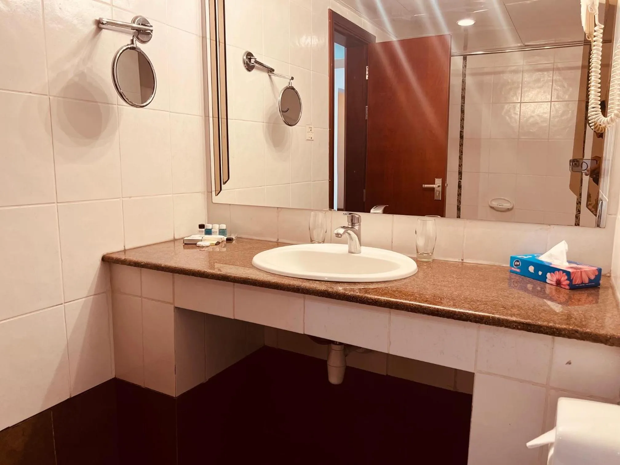 Bathroom in Inter Luxury Hotel