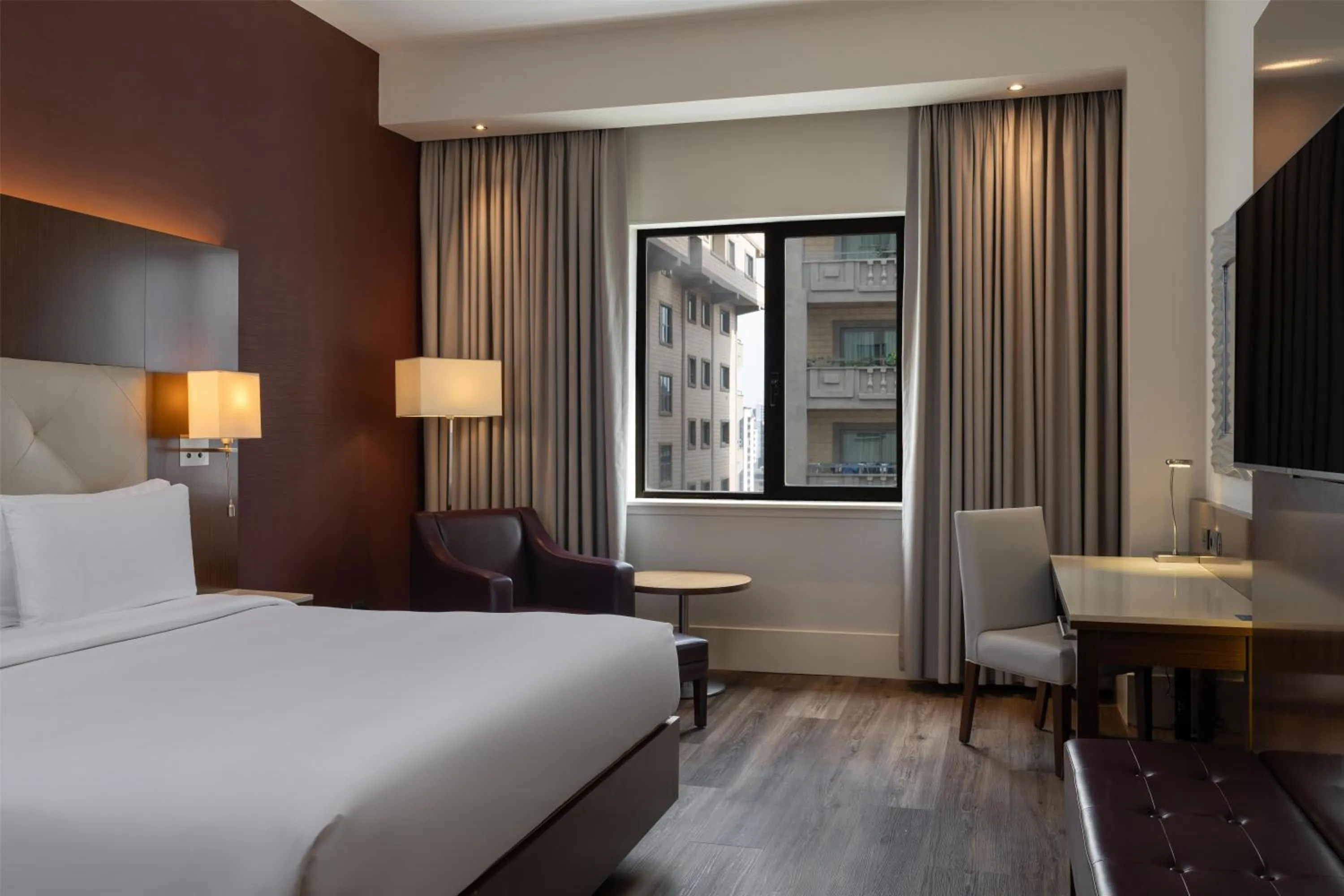 Bedroom, Bed in Radisson Blu Hotel, Addis Ababa