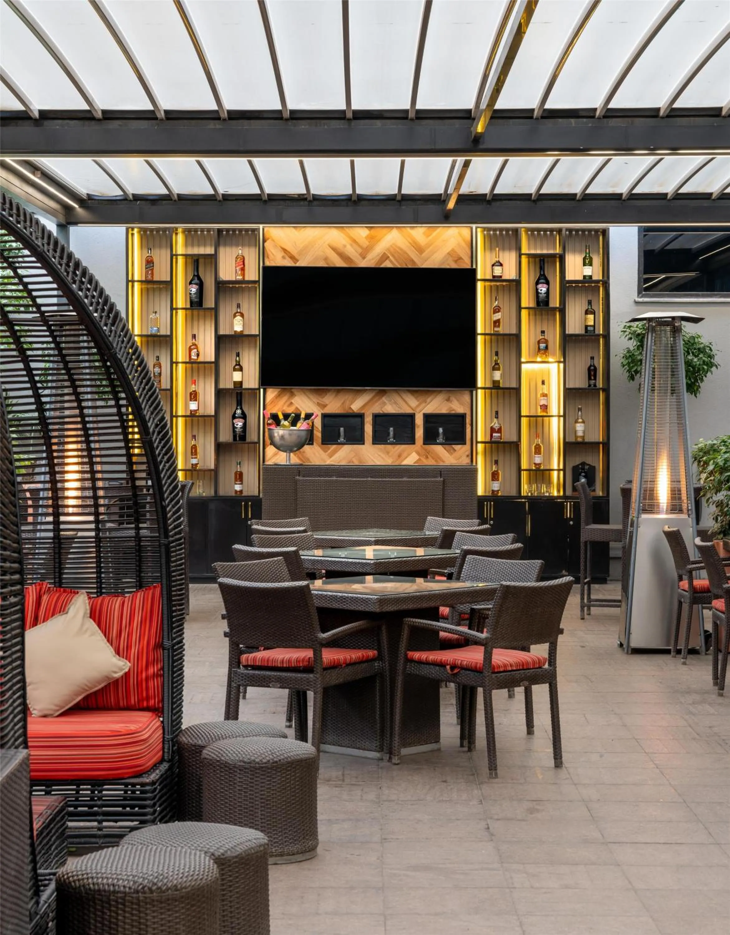 Lounge or bar in Radisson Blu Hotel, Addis Ababa