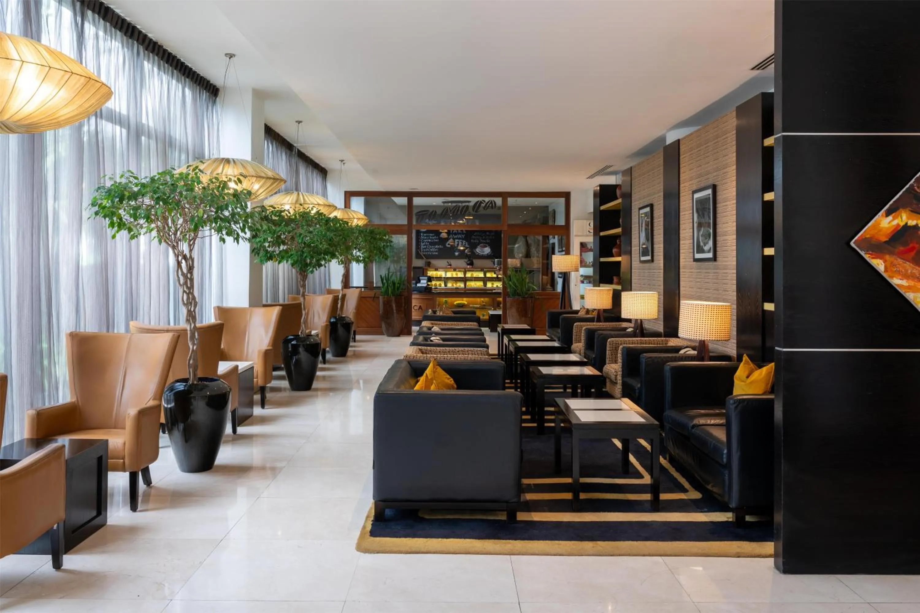 Lounge or bar in Radisson Blu Hotel, Addis Ababa