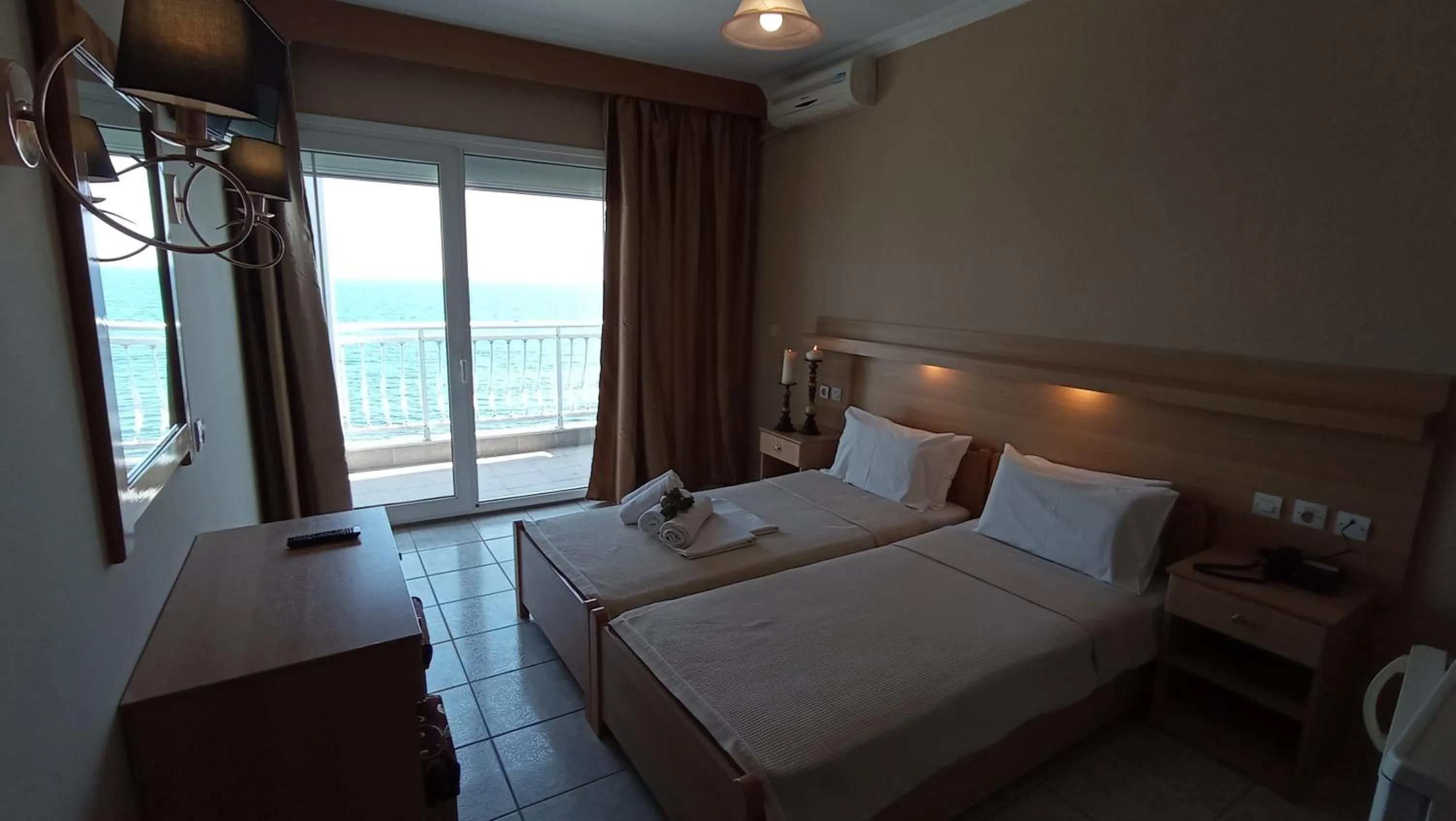 Sea view, Bed in THEMIS BEACH