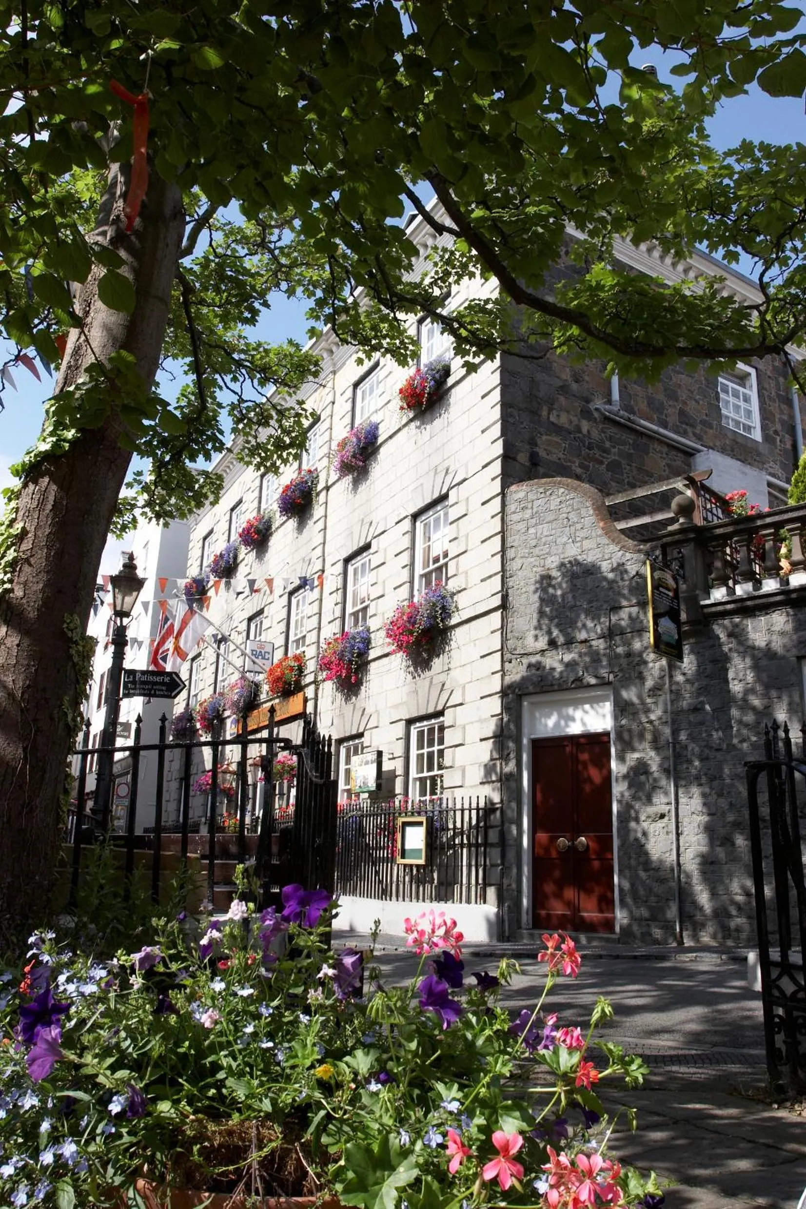 Facade/entrance in Best Western Moores Central Hotel