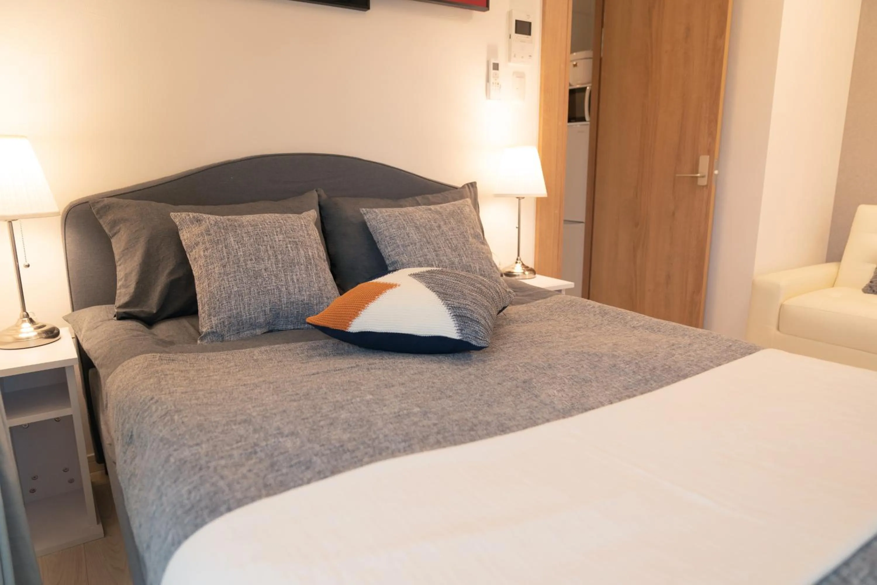 Bed in OSAKA SUNSHINE TOWER 53 l