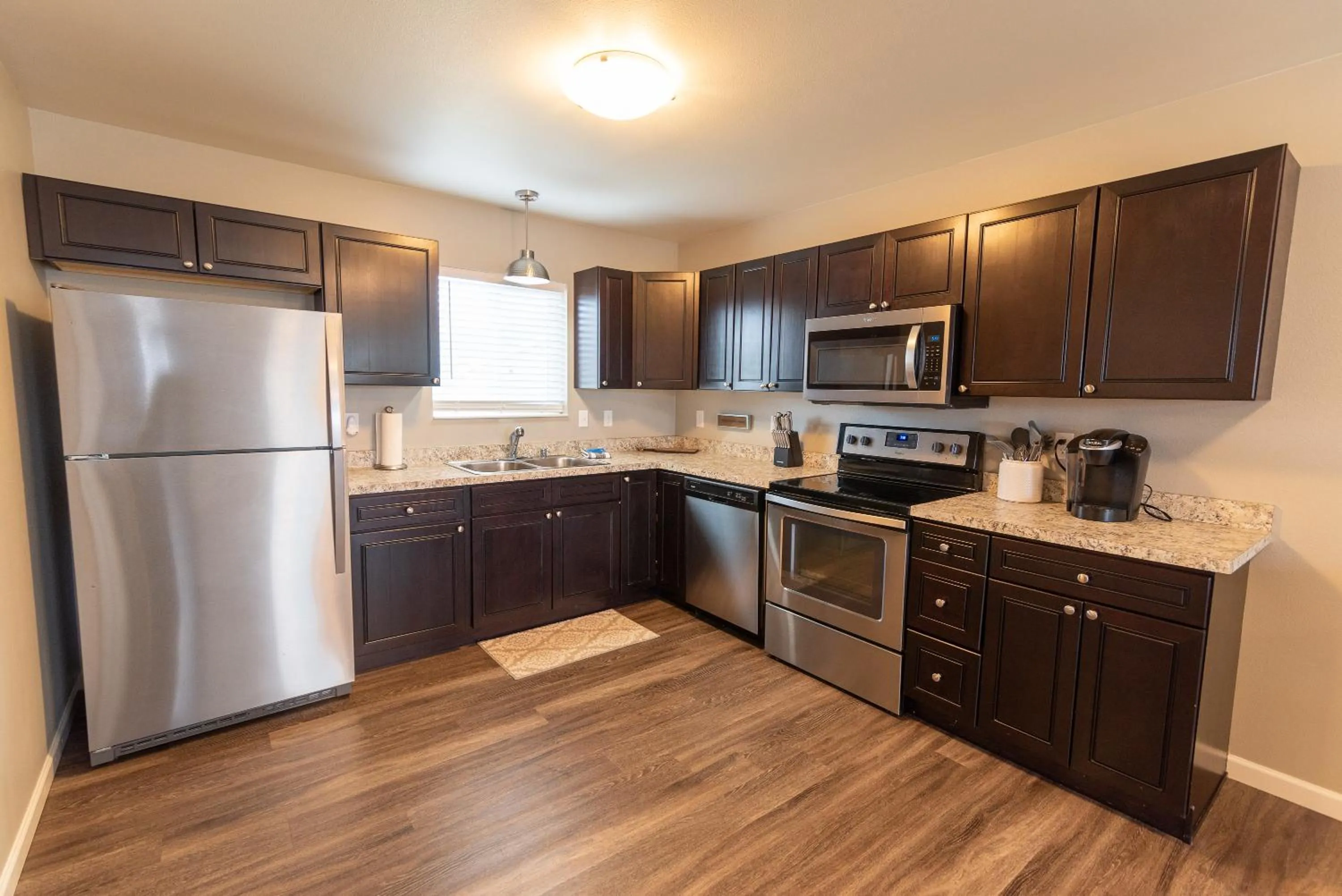 Kitchen or kitchenette in Susitna Suites