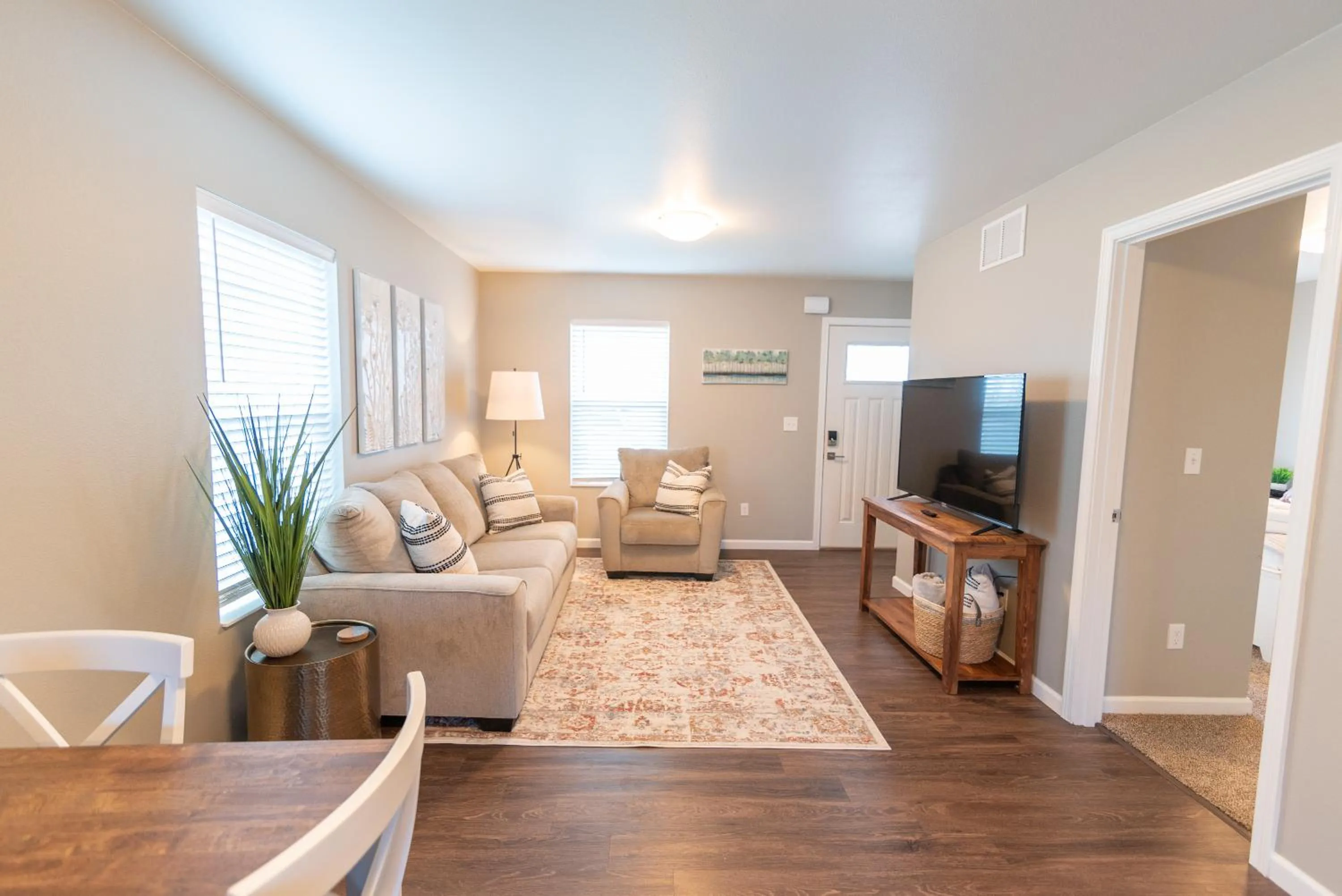 Living room in Susitna Suites