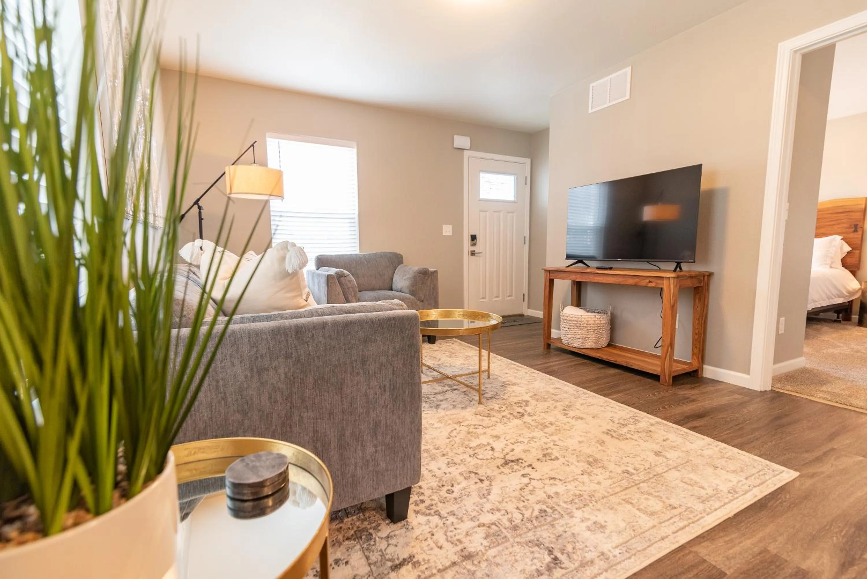 TV and multimedia, Bed in Susitna Suites