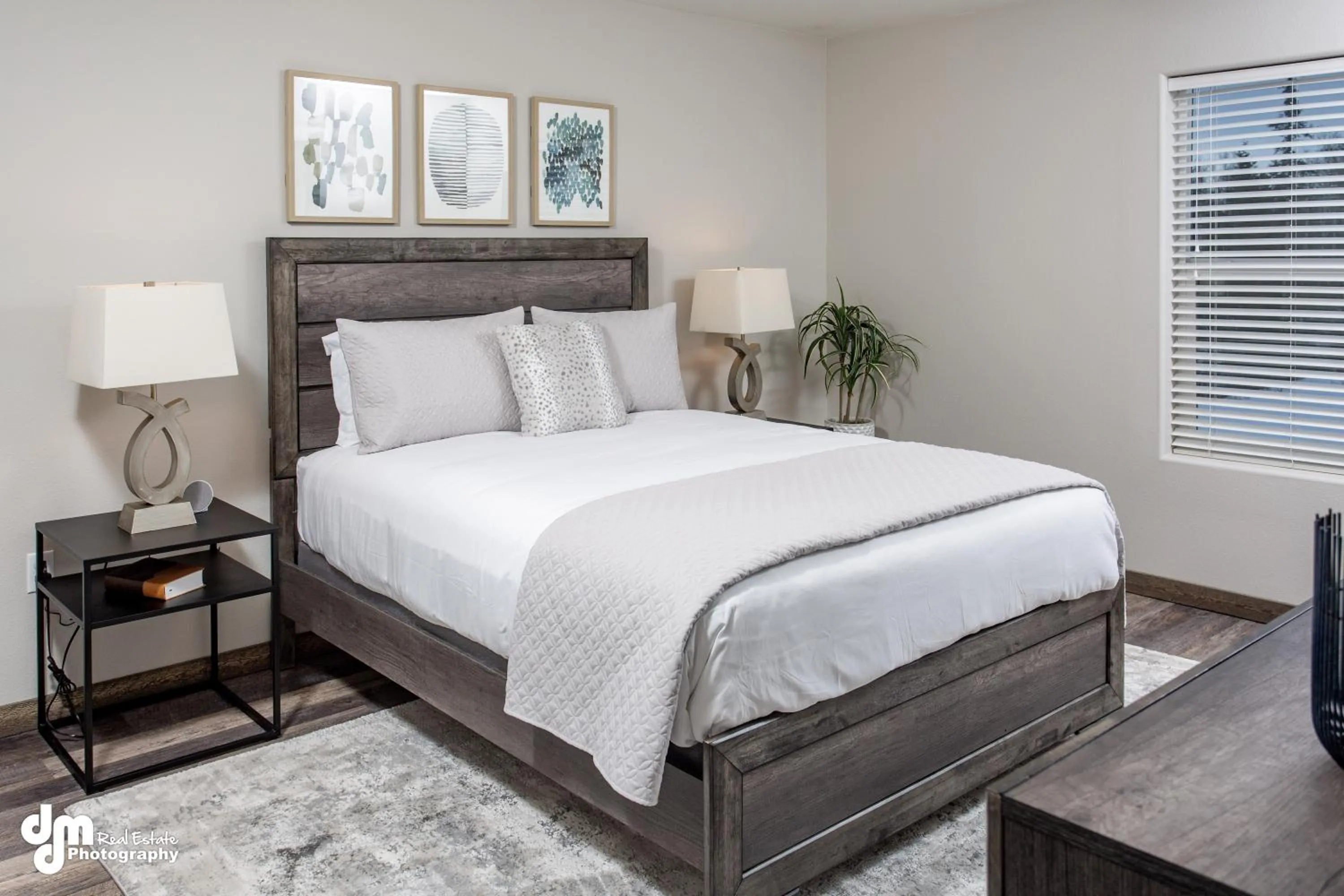 Bed in Susitna Suites