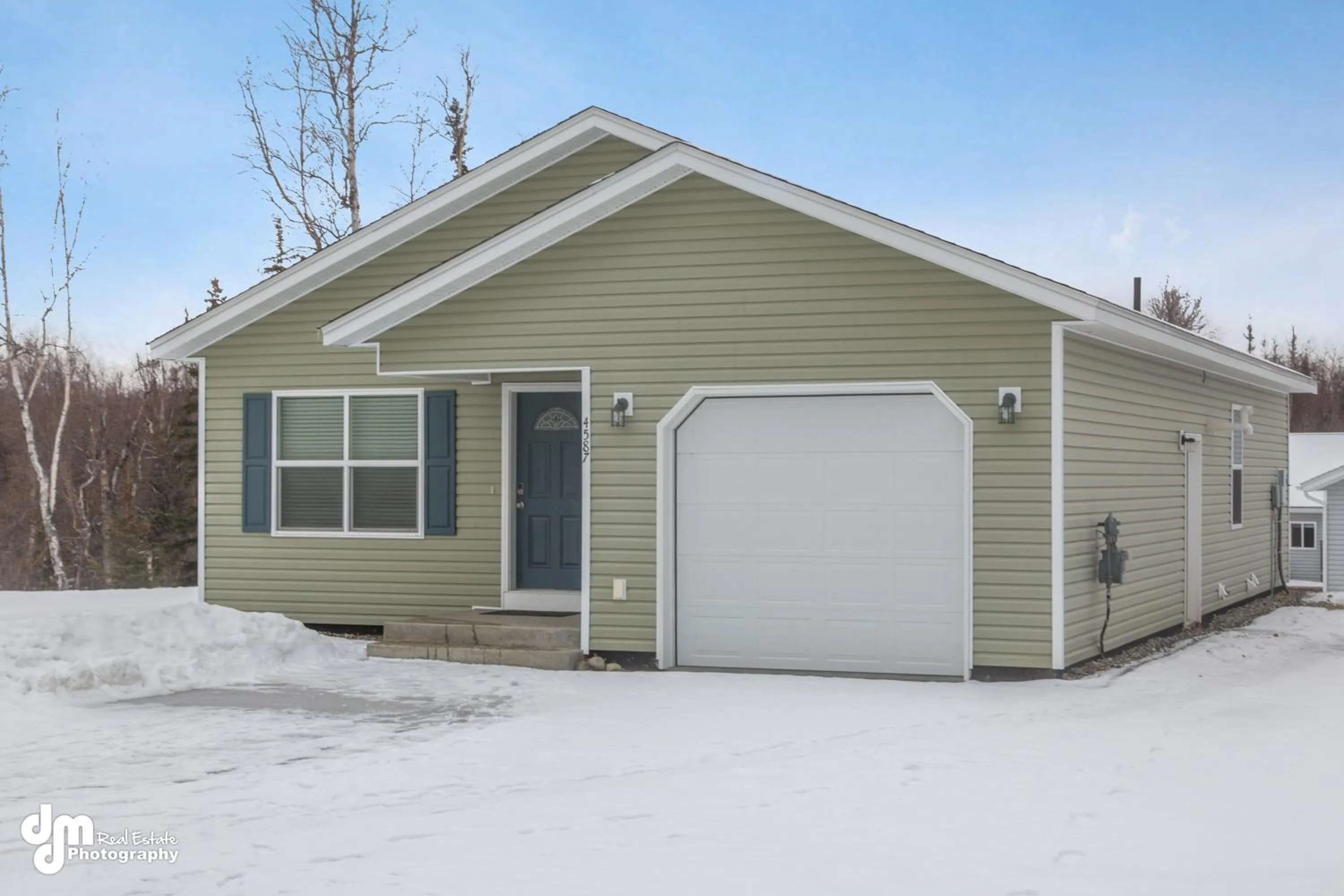 Property building in Susitna Suites