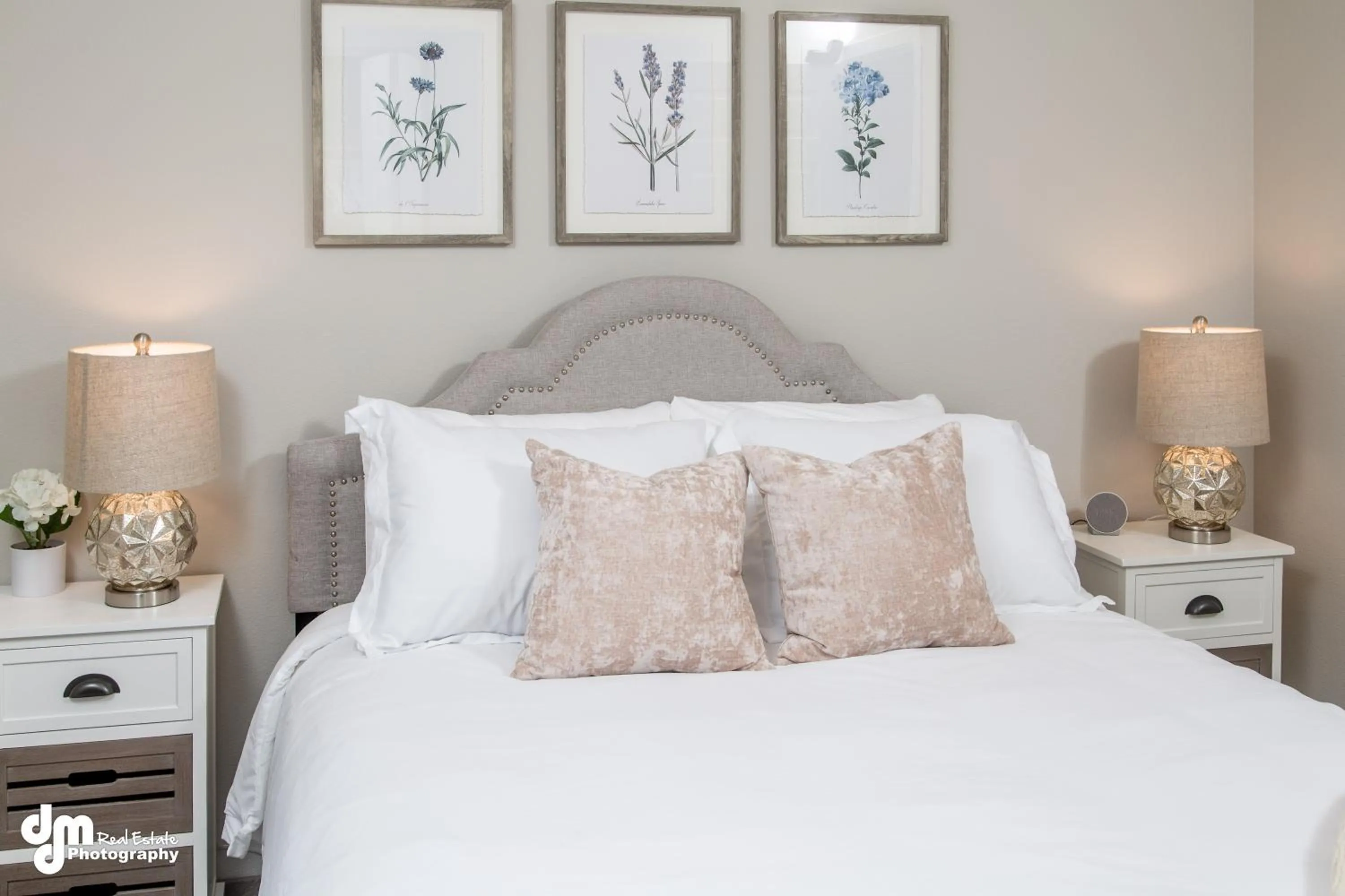 Bed in Susitna Suites