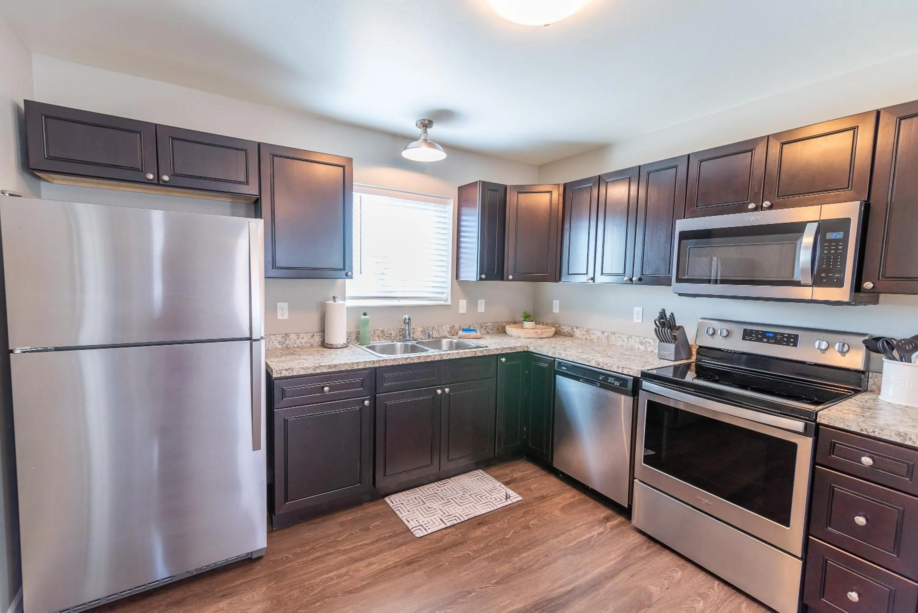 Kitchen or kitchenette in Susitna Suites