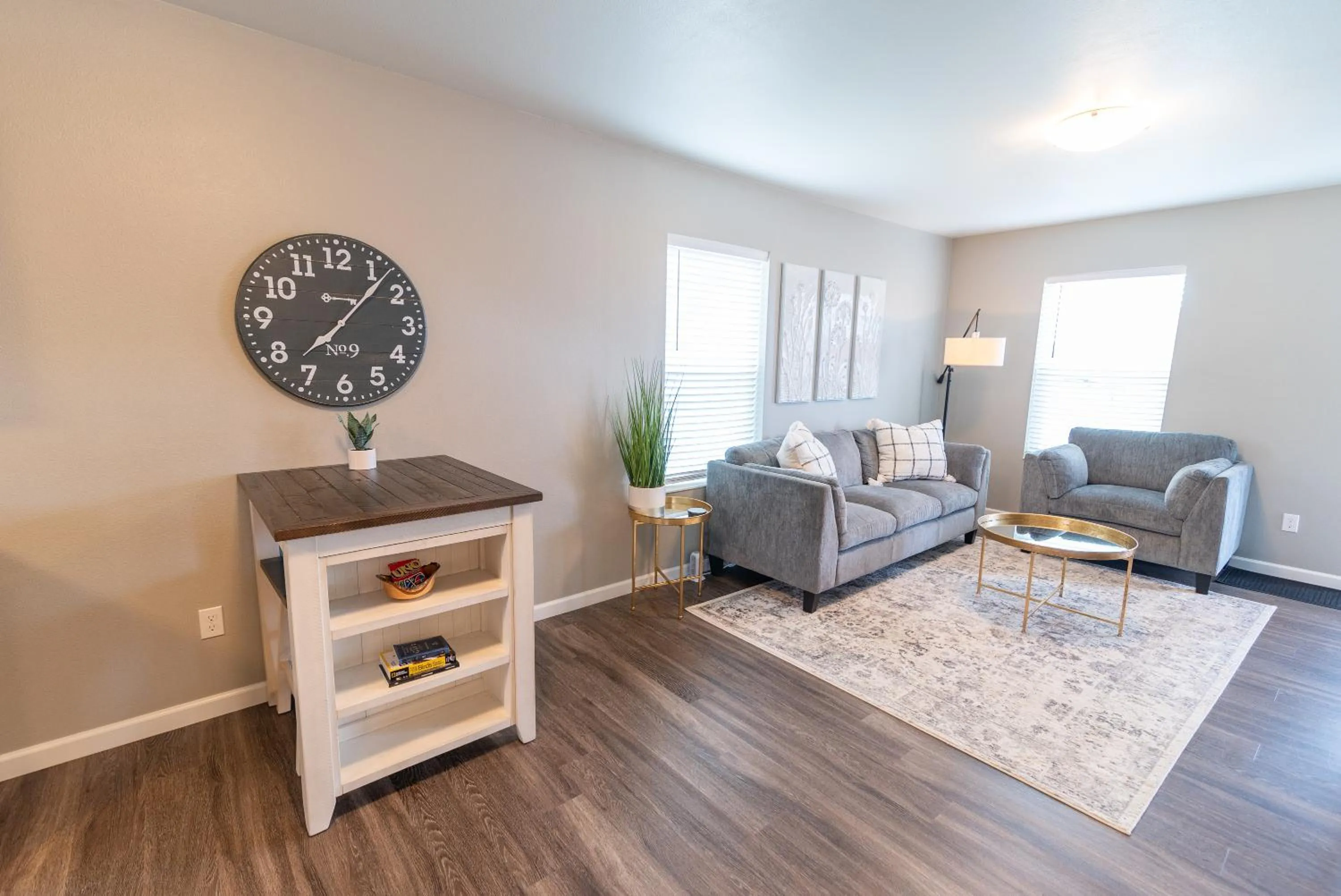 Living room in Susitna Suites