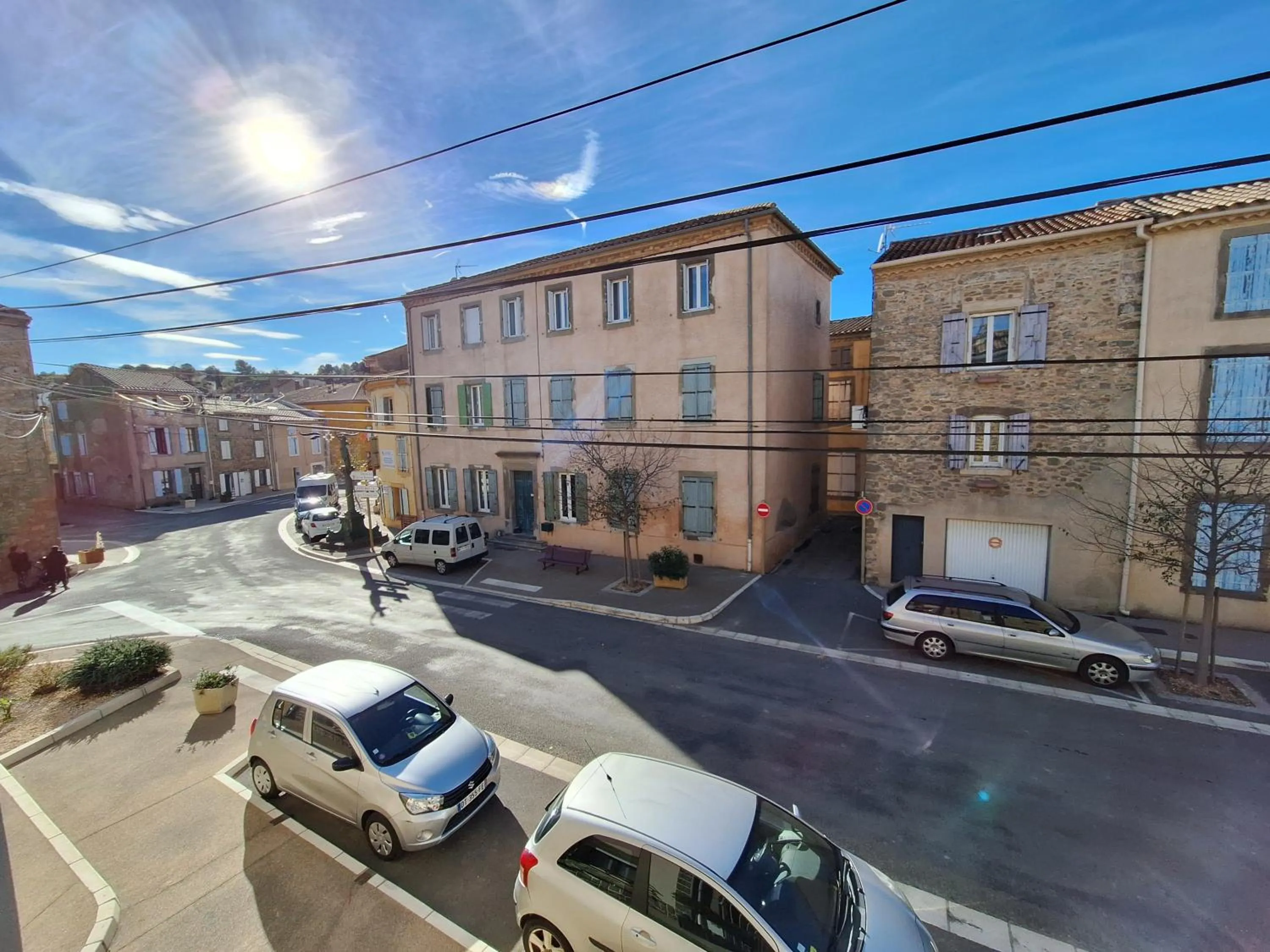 Quiet street view in Maison du Coquelicot