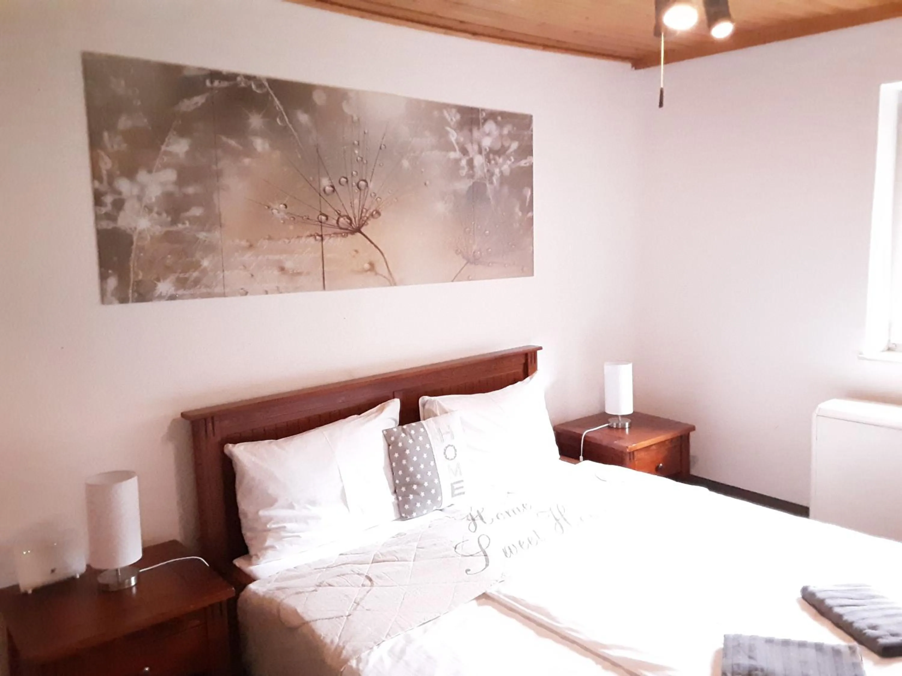 Bed in Apartment House Seerose self check-in