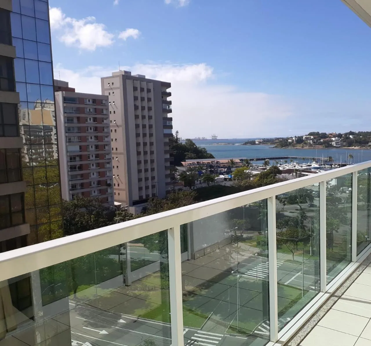 Bristol Praia do Canto Apart Hotel