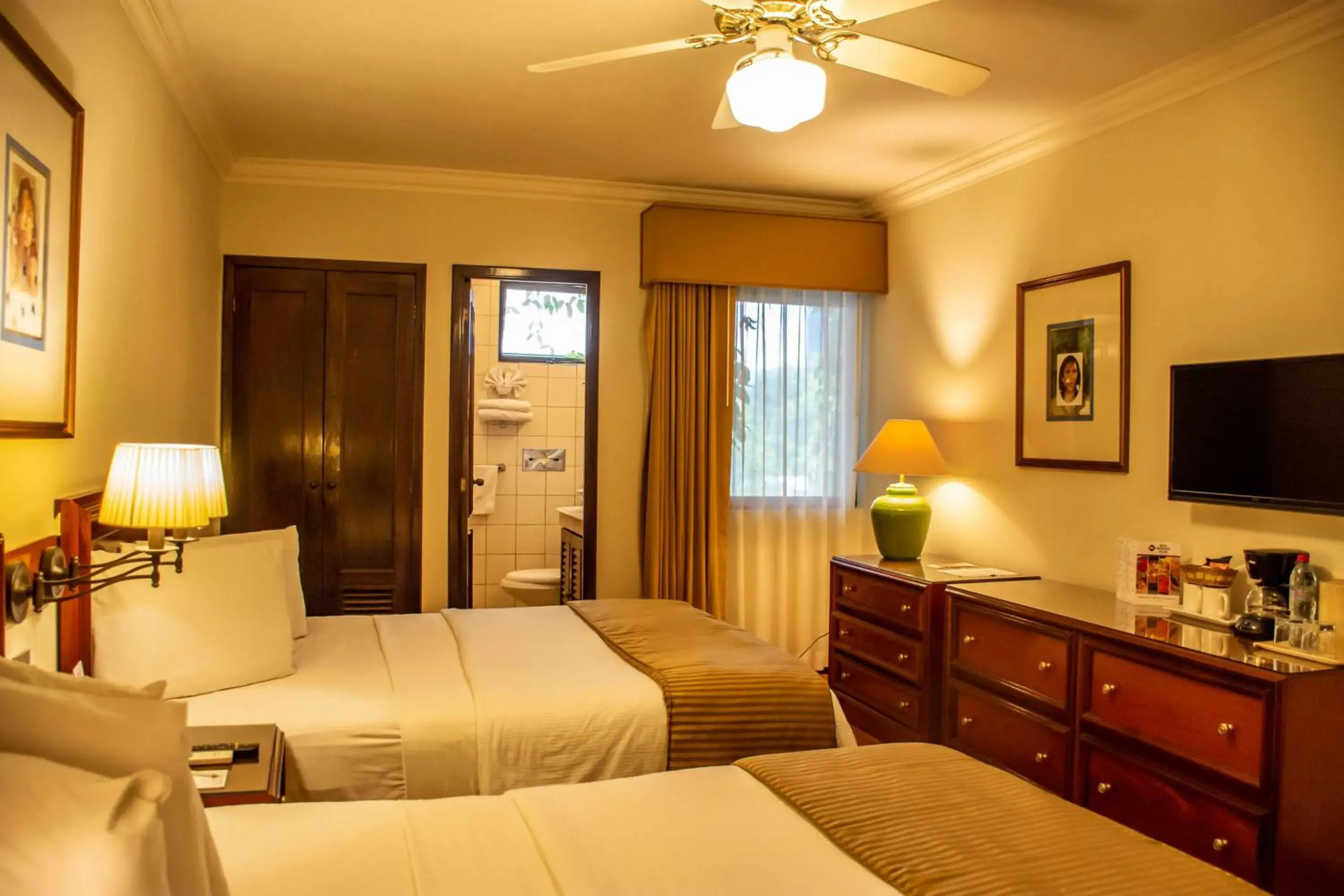 Photo of the whole room, Bed in Best Western Plus Hotel Stofella Photo of the whole room, Bed in Best Western Plus Hotel Stofella