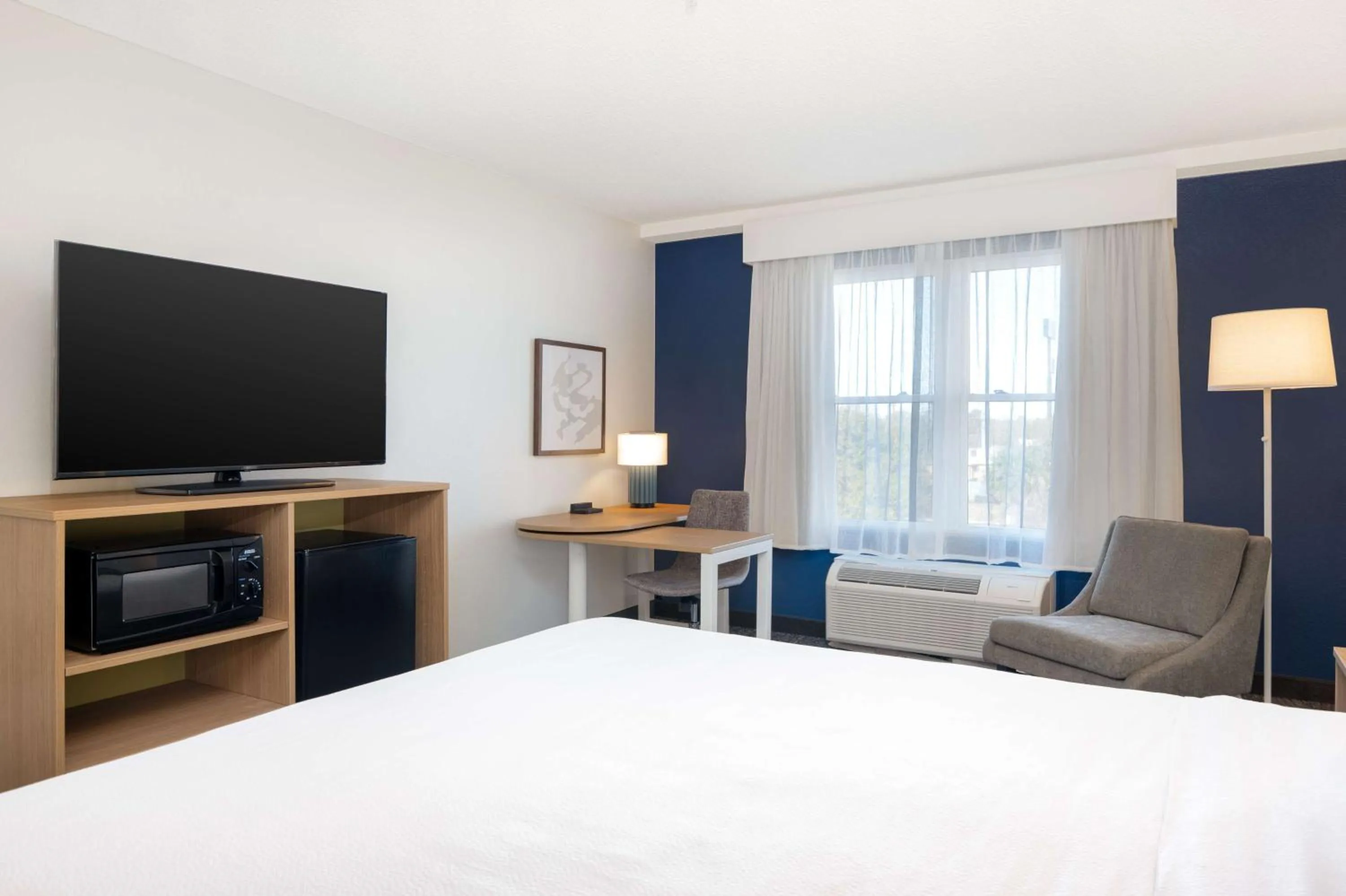 Bed in Spark By Hilton Orangeburg