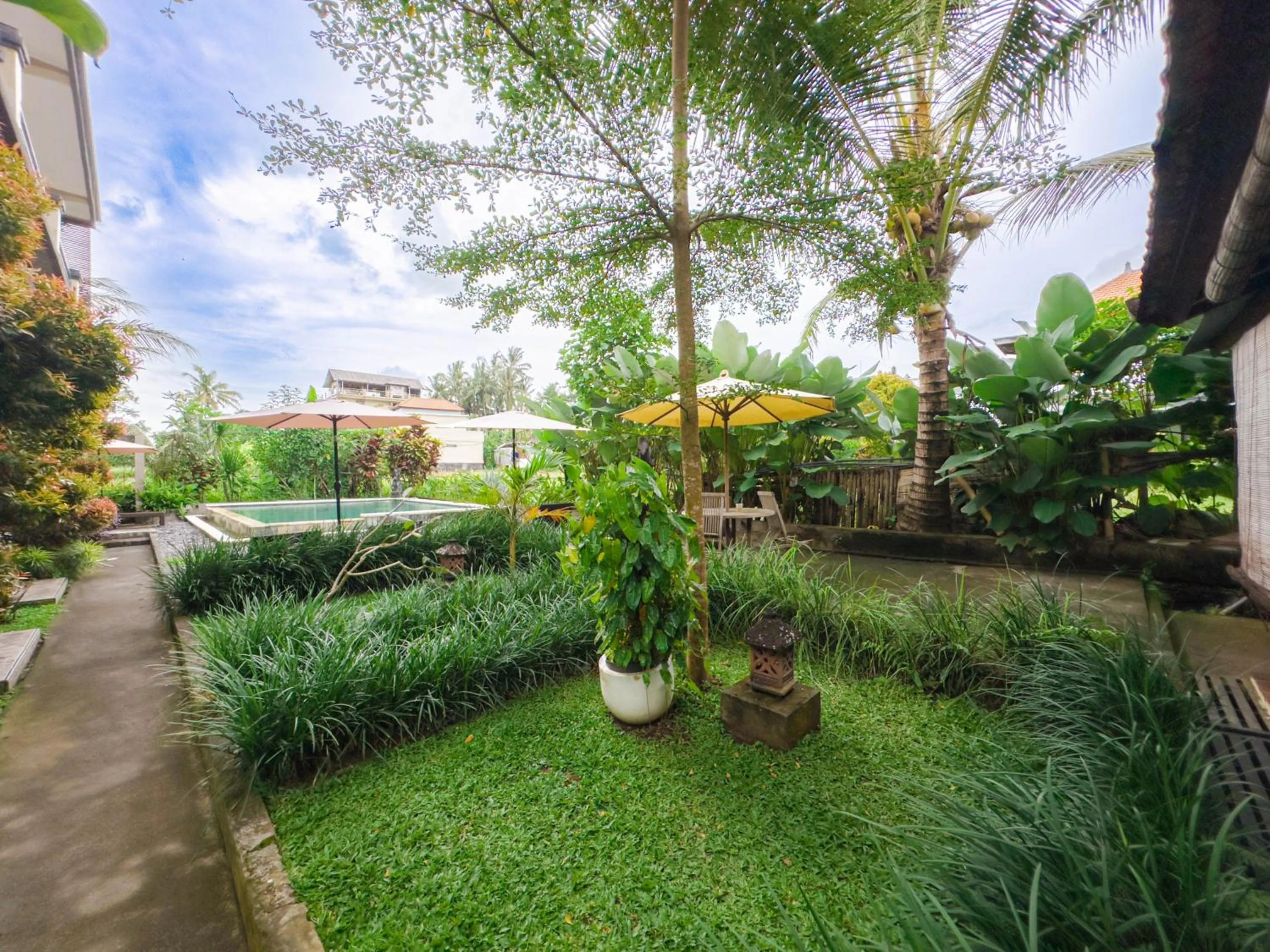 Garden view in Ubud Shanti Rice Field House By Supala