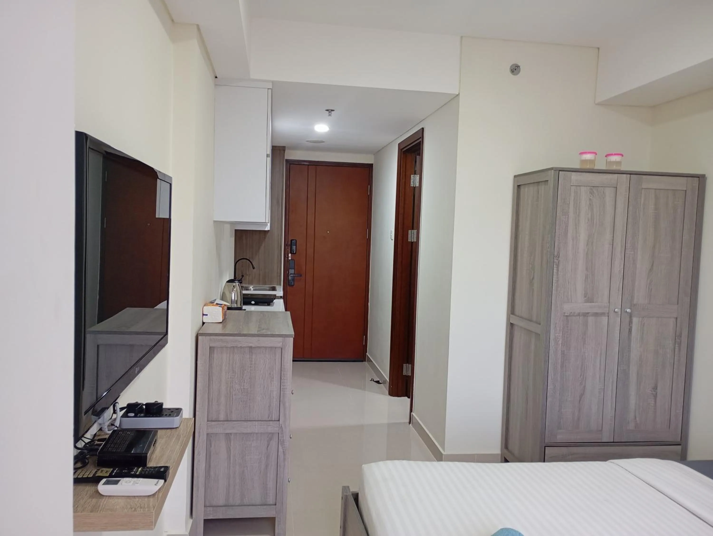 TV and multimedia in SleepRest @ Pollux Habibie