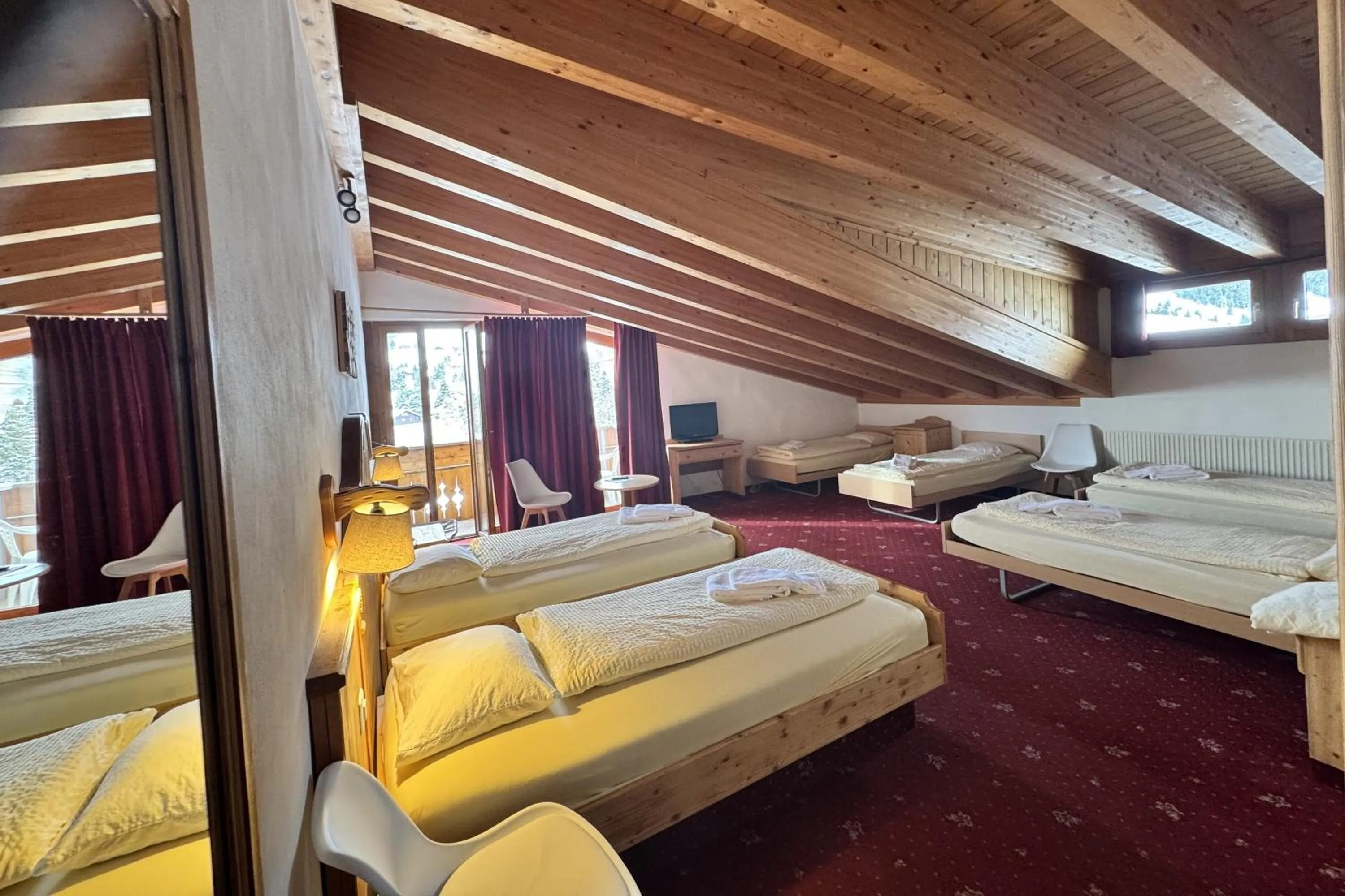 Bed in Hotel Relais Alpin