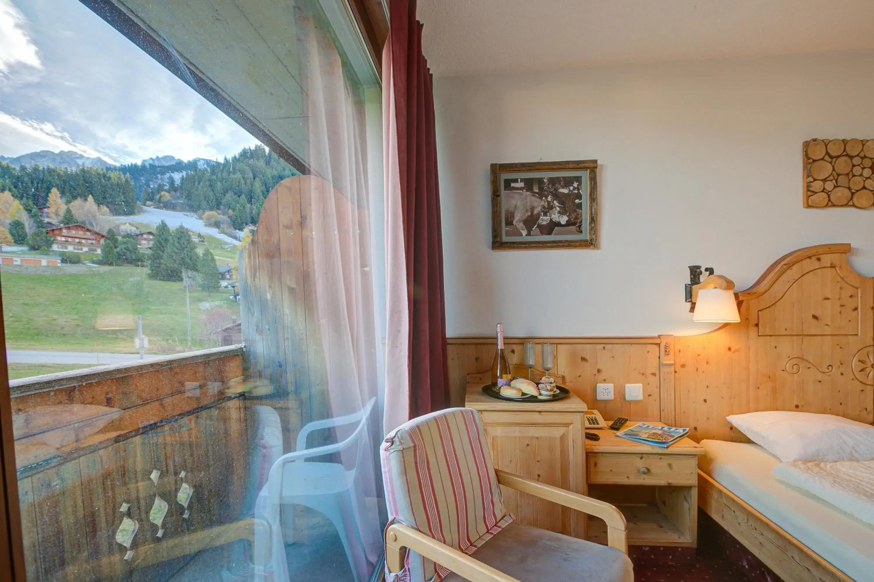 Twin Room with Balcony in Hotel Relais Alpin Twin Room with Balcony in Hotel Relais Alpin