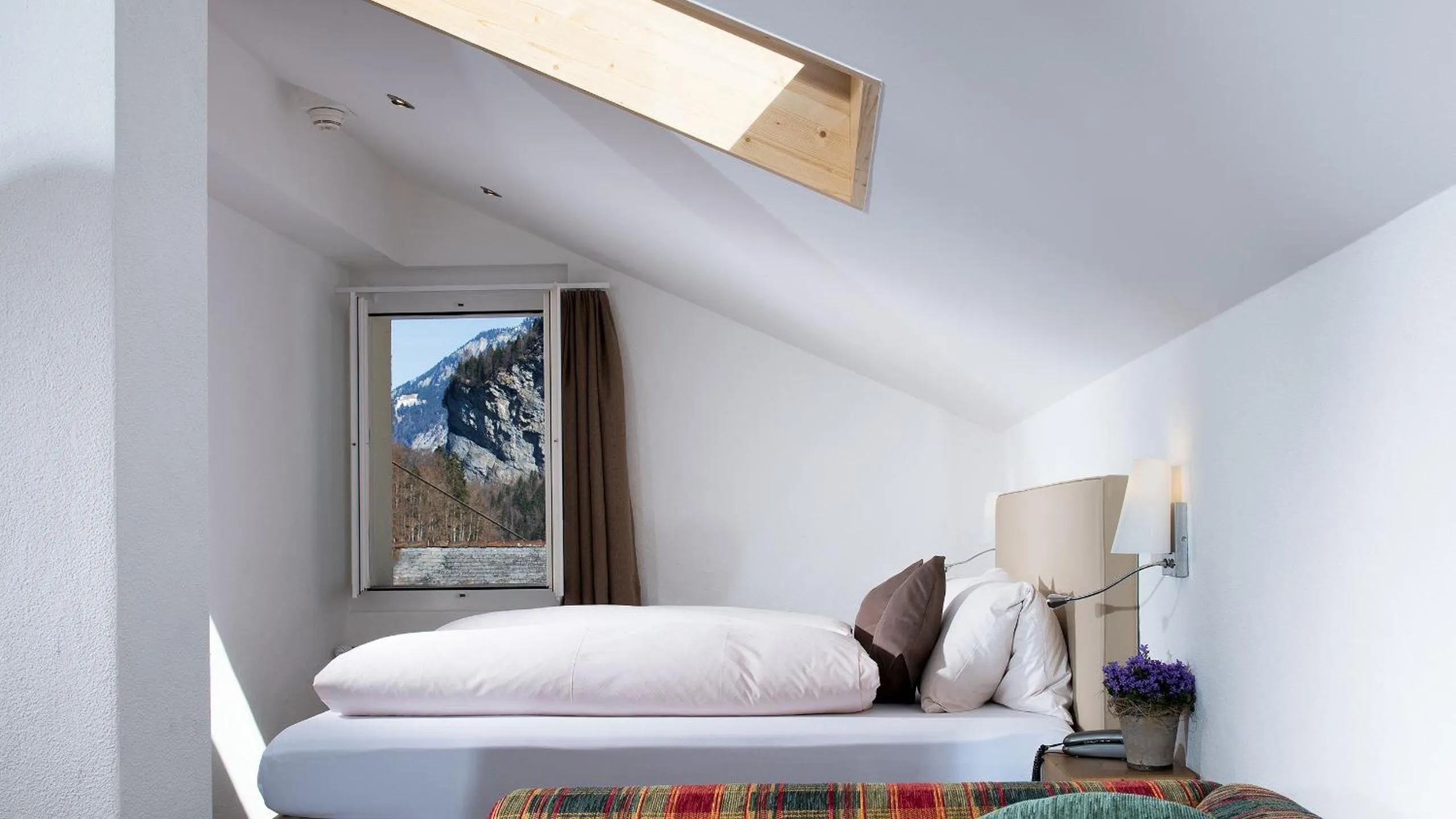 Bed in Hotel Silberhorn