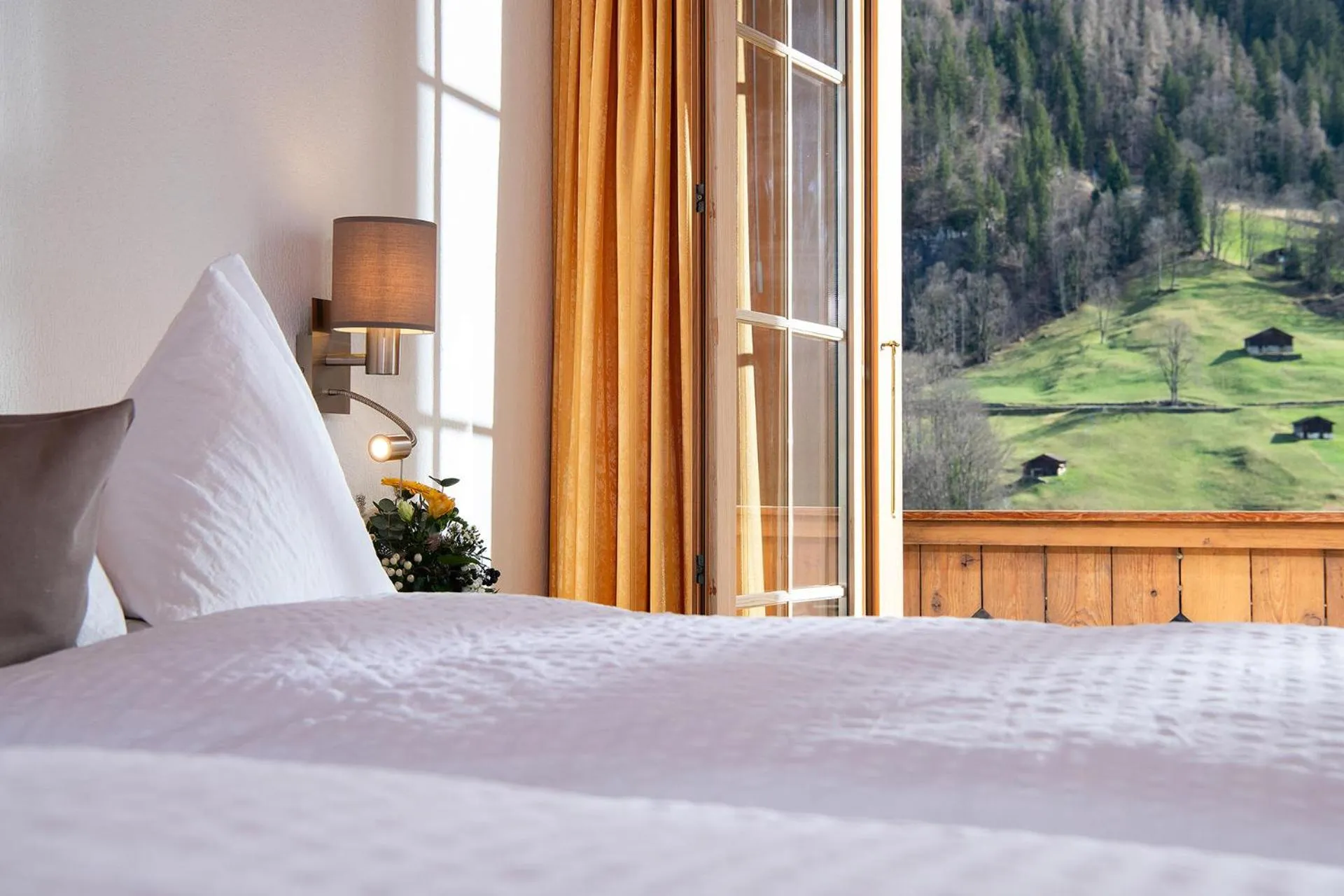 Bed in Hotel Silberhorn