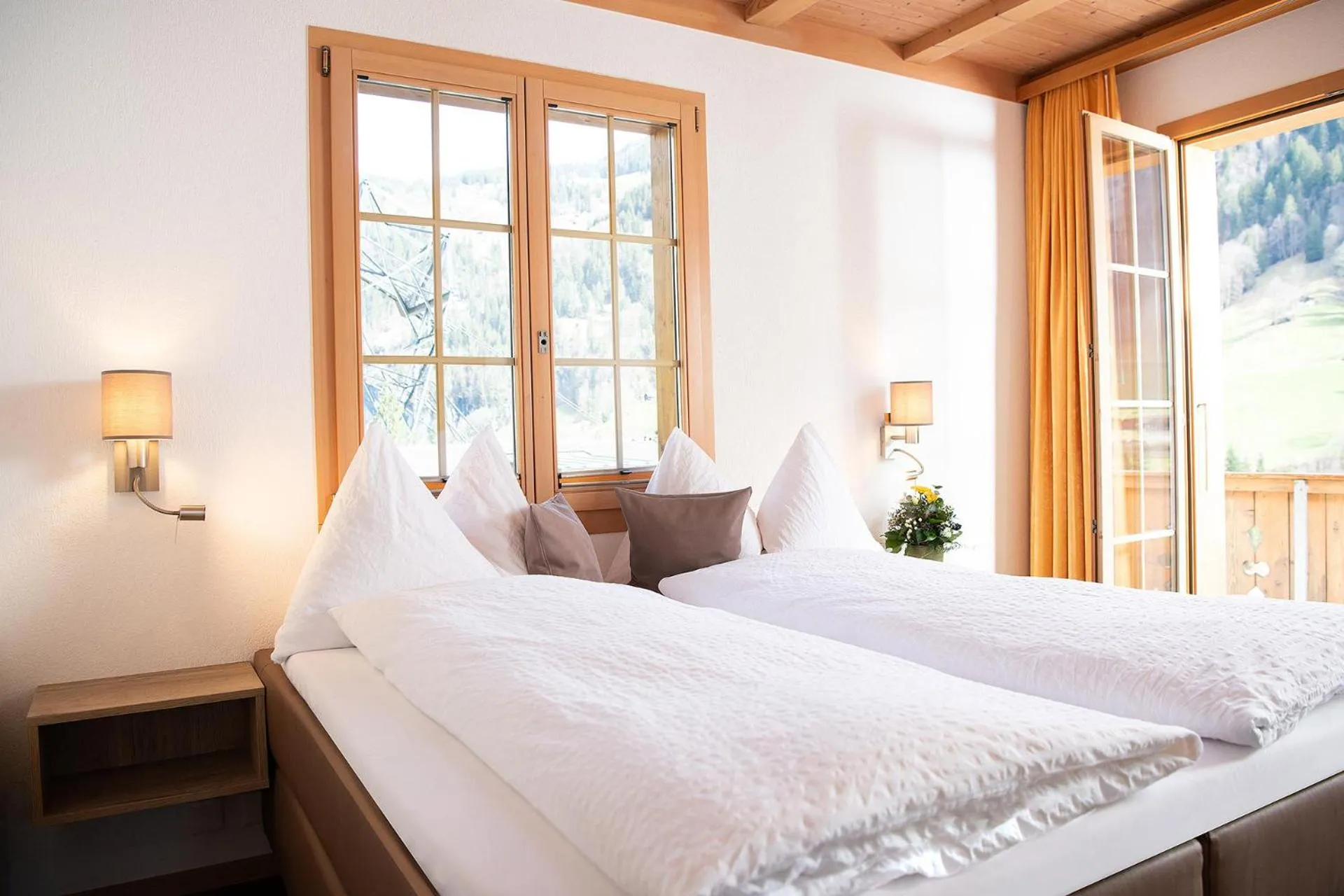 Photo of the whole room, Bed in Hotel Silberhorn