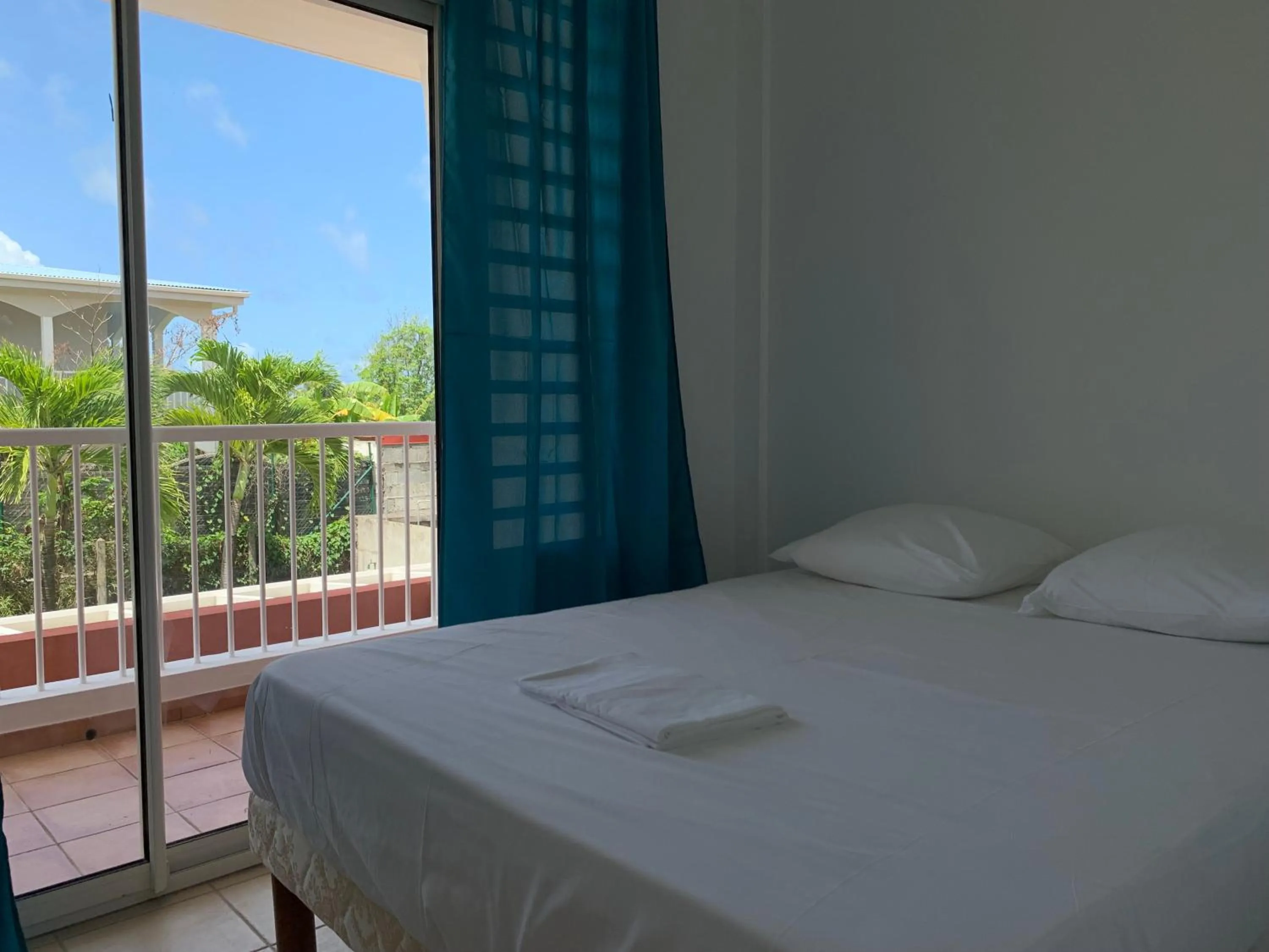 Bedroom, Bed in Les plages de Macabou