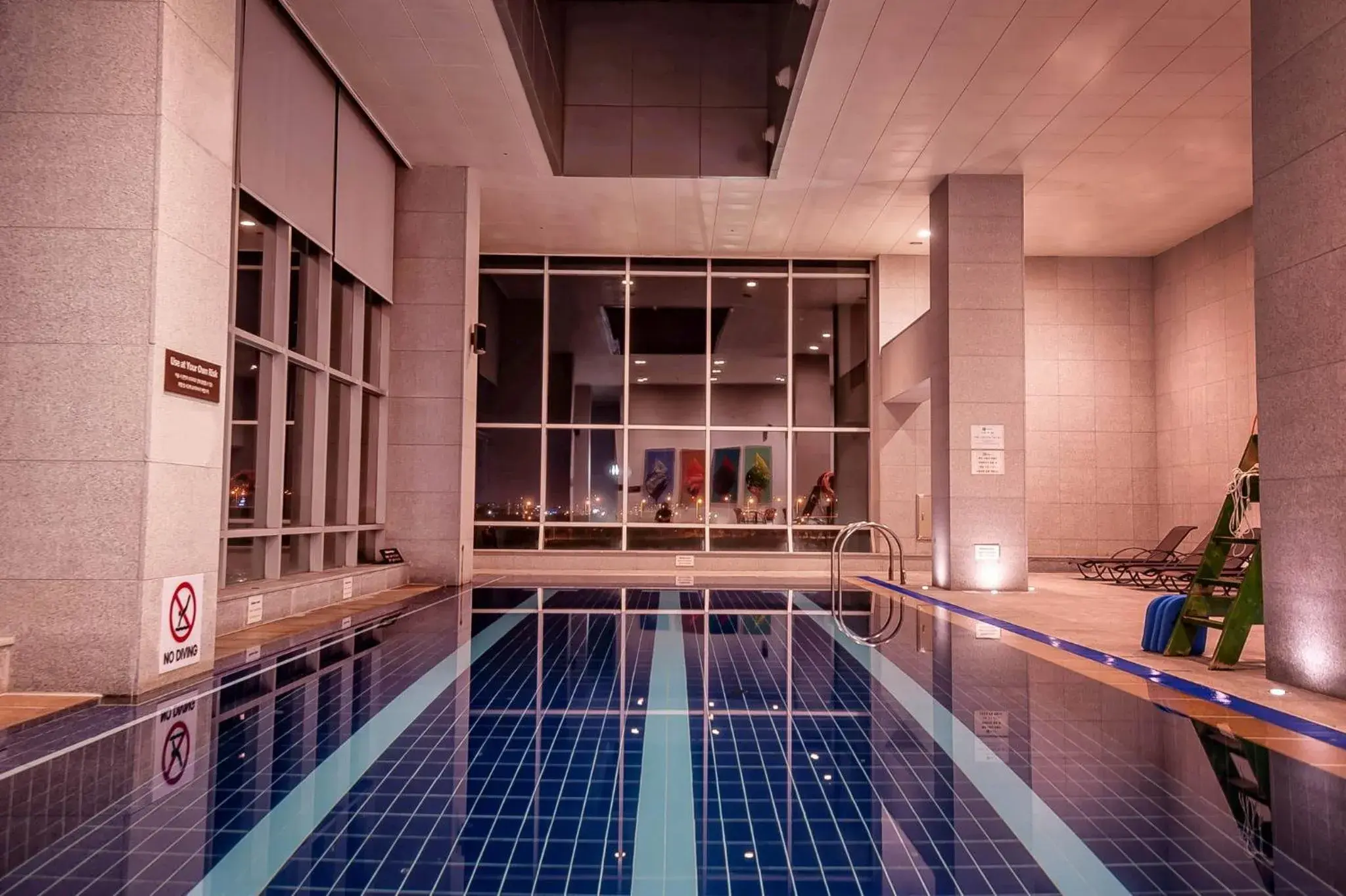 Swimming pool in Holiday Inn Gwangju by IHG Swimming pool in Holiday Inn Gwangju by IHG