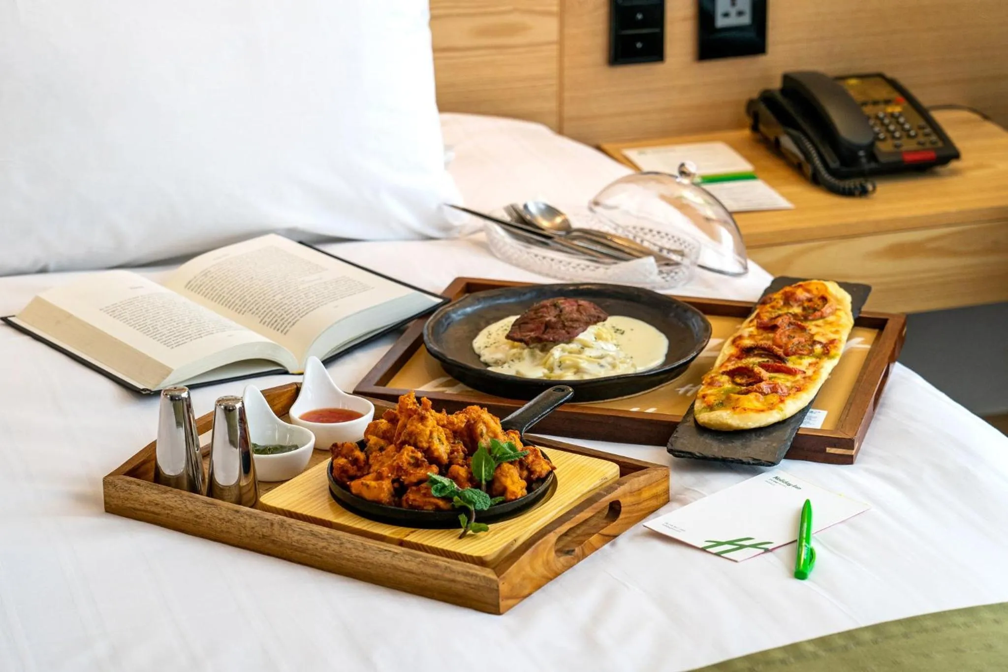 Bedroom in Holiday Inn Gwangju by IHG