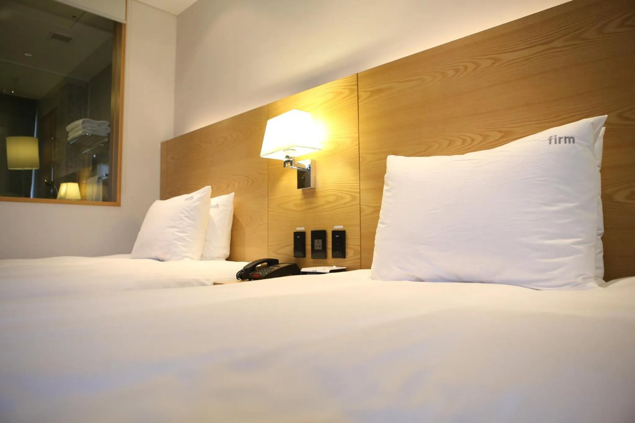 Bedroom, Bed in Holiday Inn Gwangju by IHG
