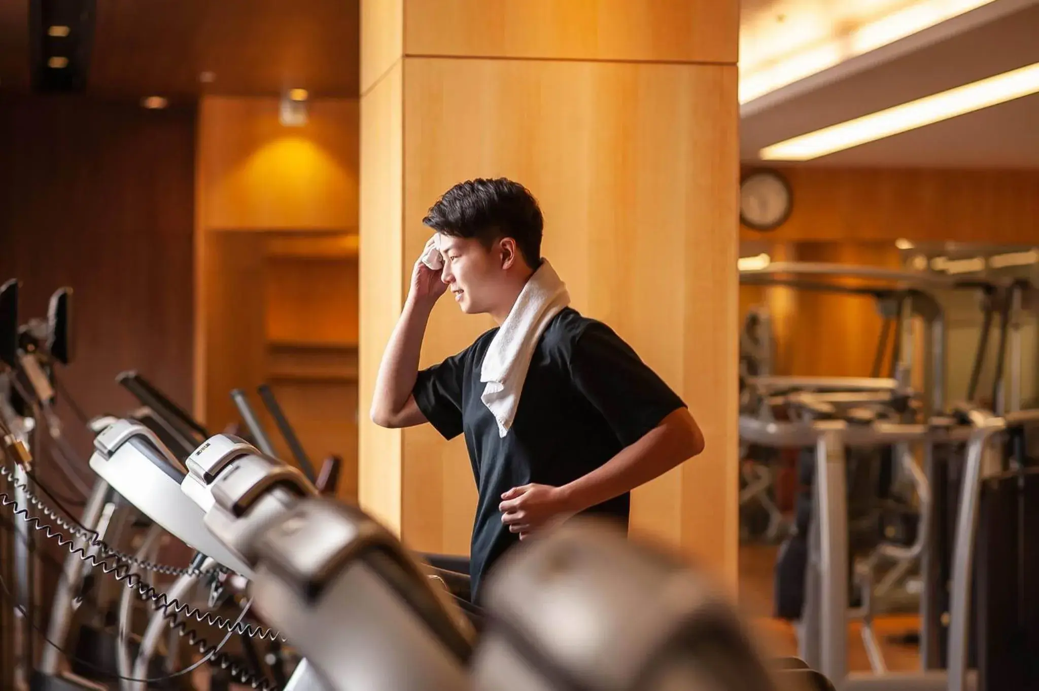 Fitness centre/facilities in Holiday Inn Gwangju by IHG Fitness centre/facilities in Holiday Inn Gwangju by IHG