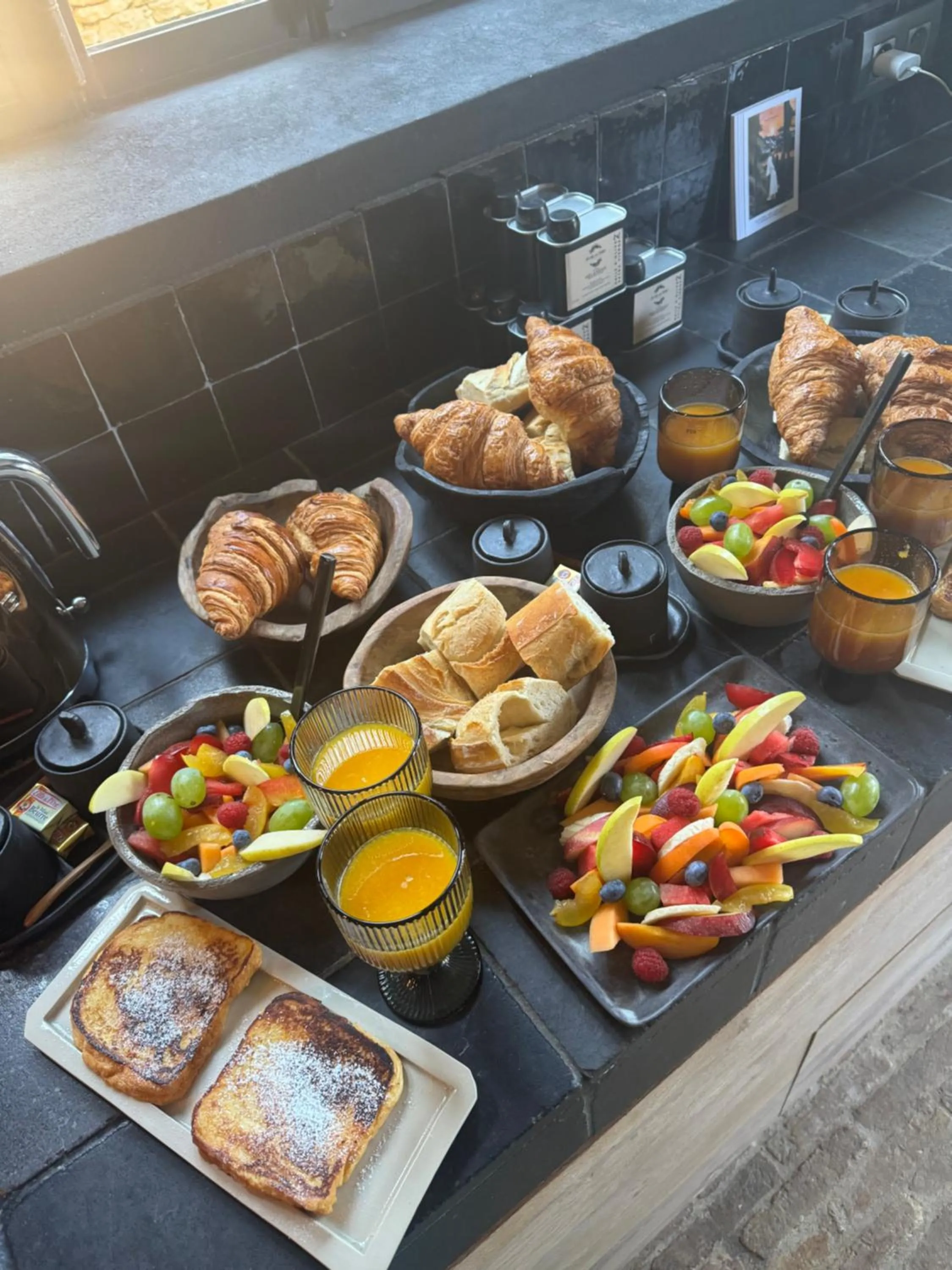 Breakfast in Le Mas de Béthel