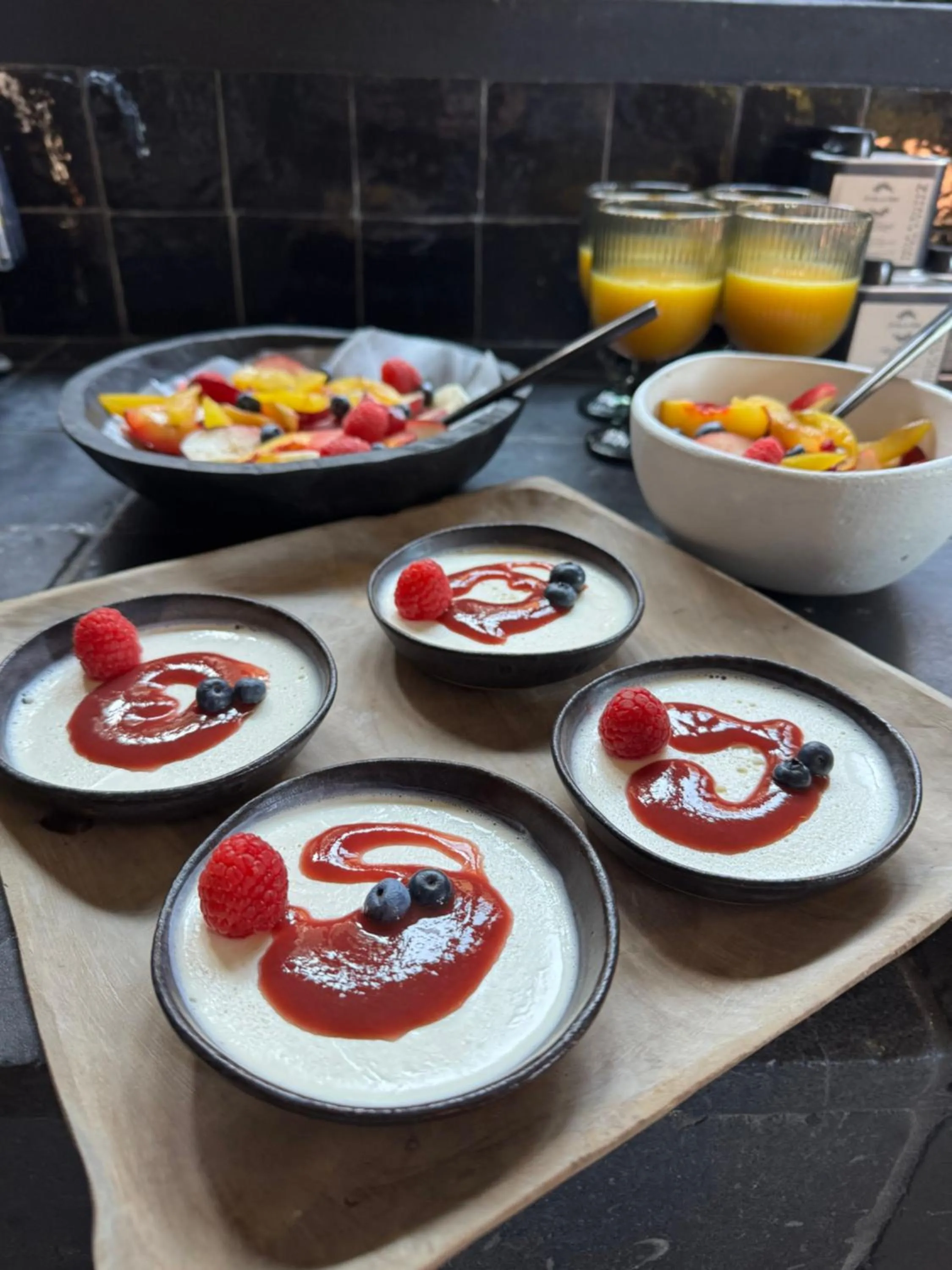 Breakfast in Le Mas de Béthel