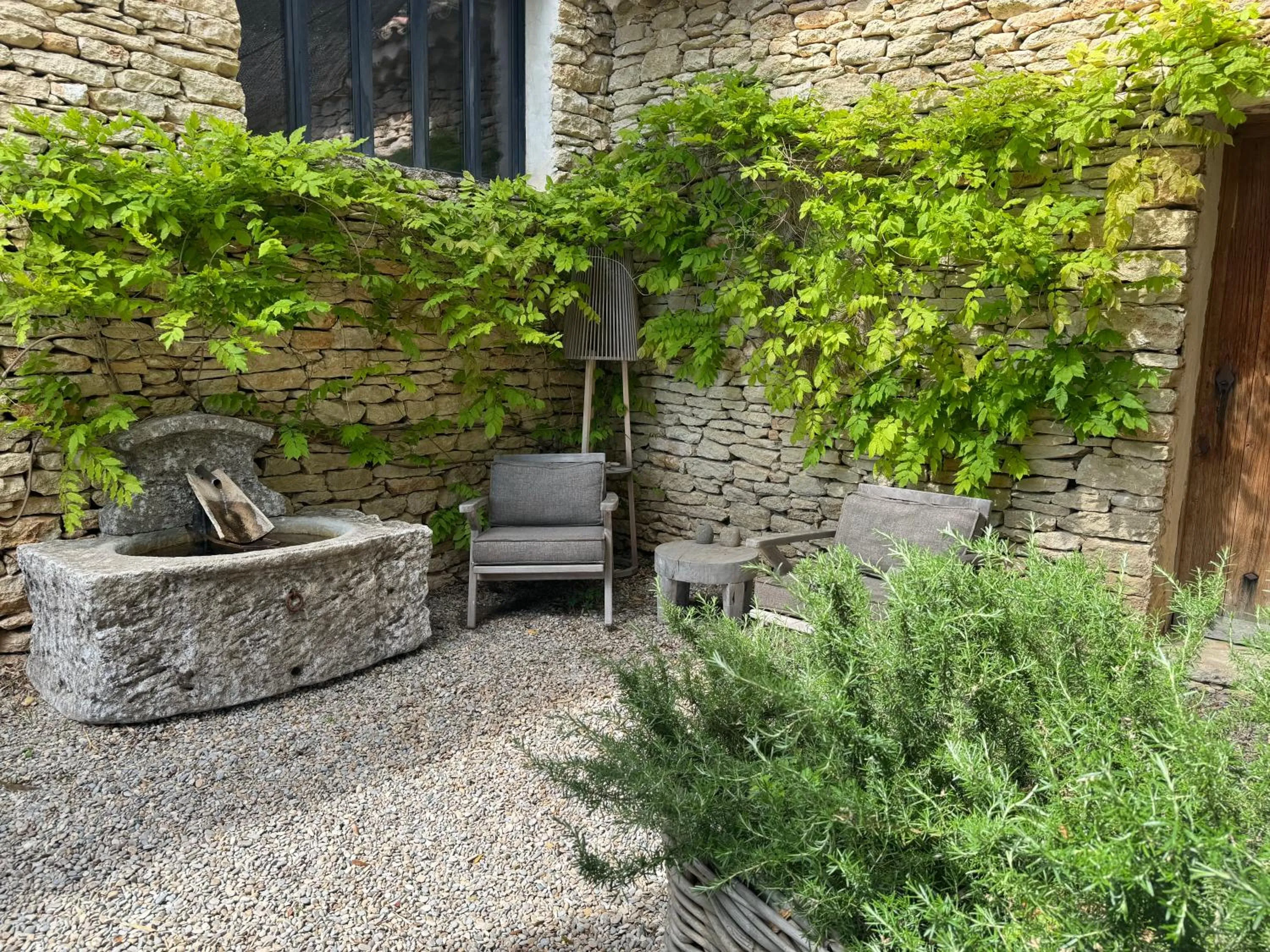 Patio in Le Mas de Béthel