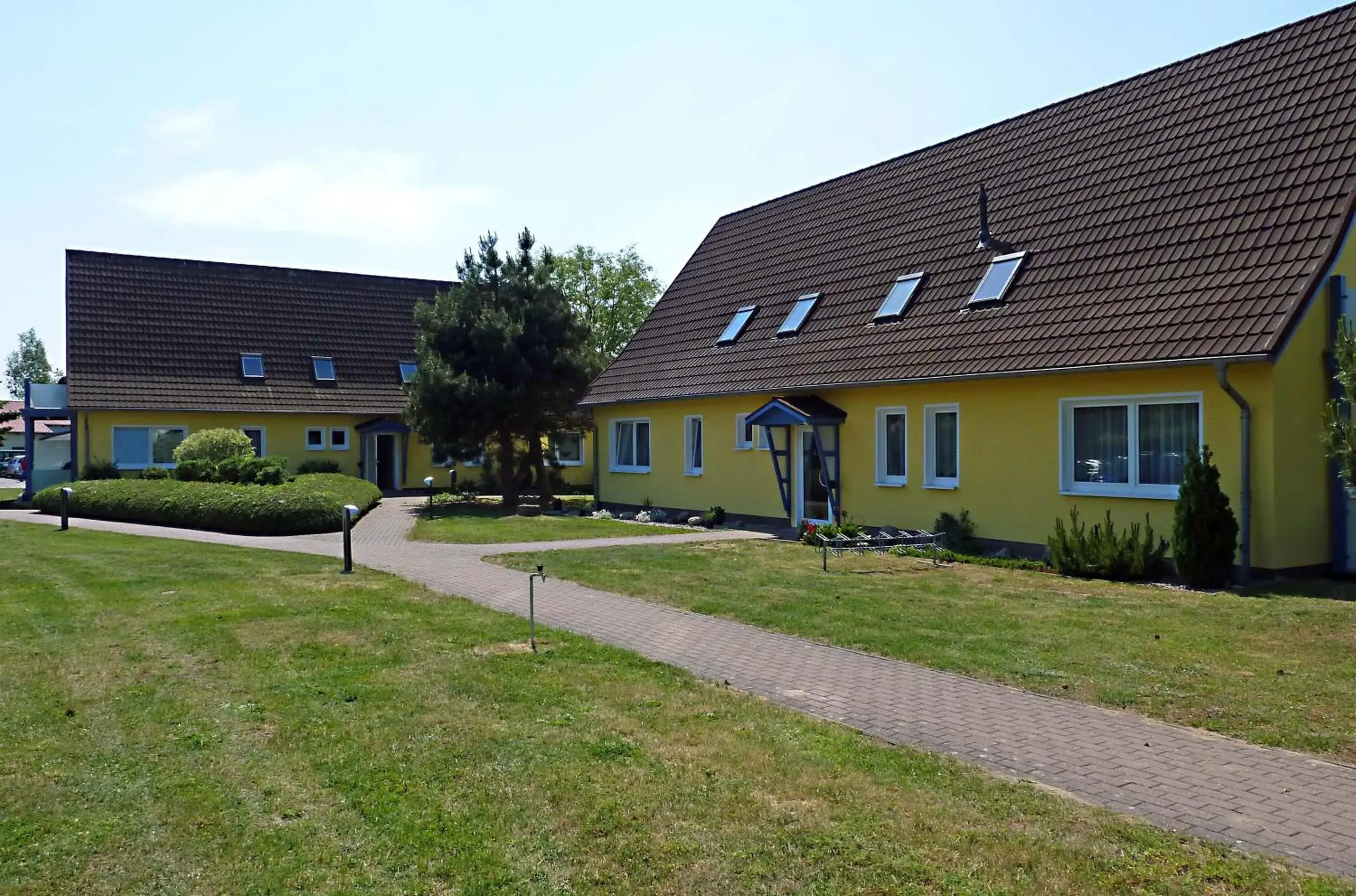 Facade/entrance, Property Building in Inselhof Vineta