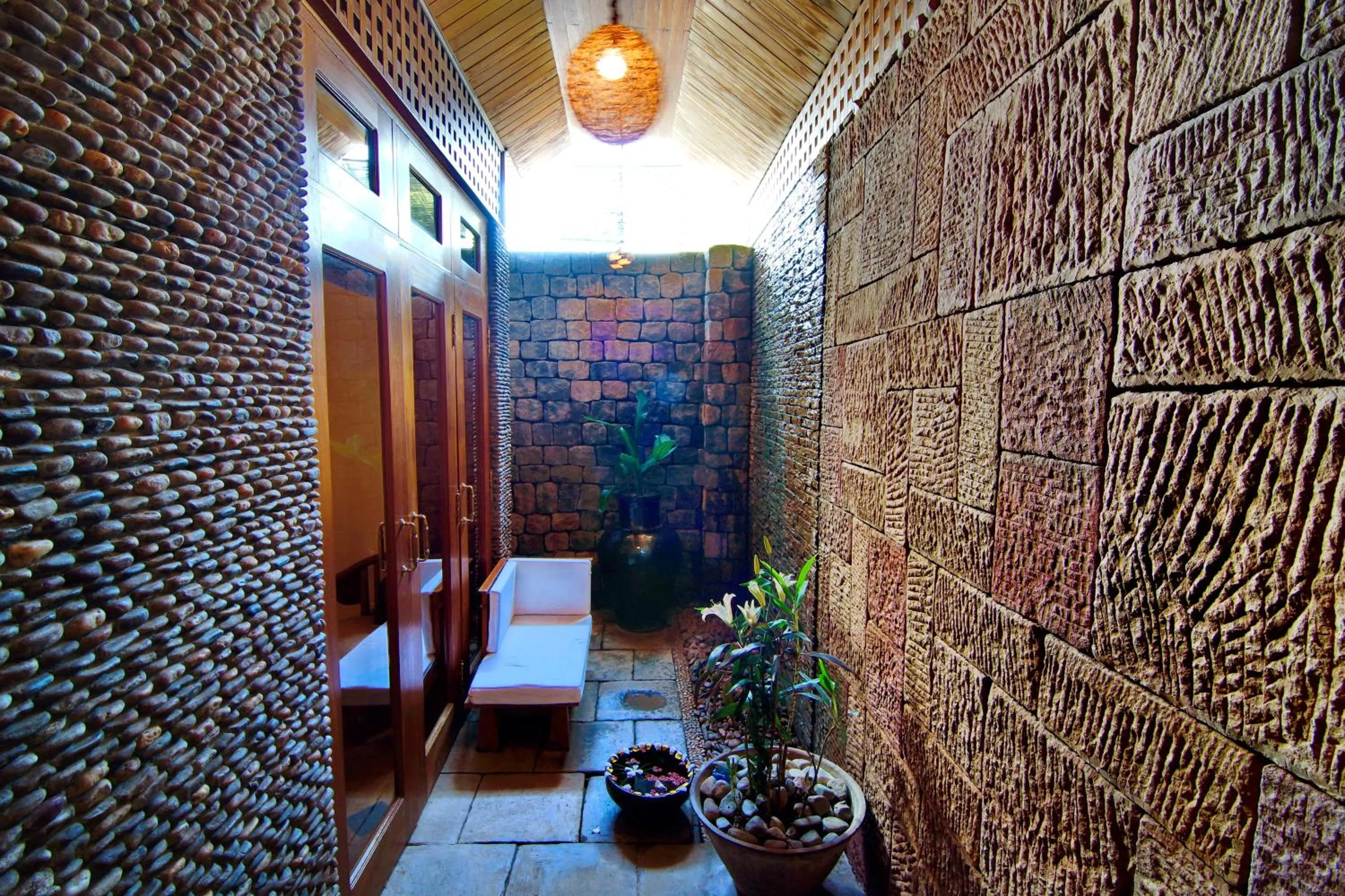 Shower in The Hotel by the Red Canal