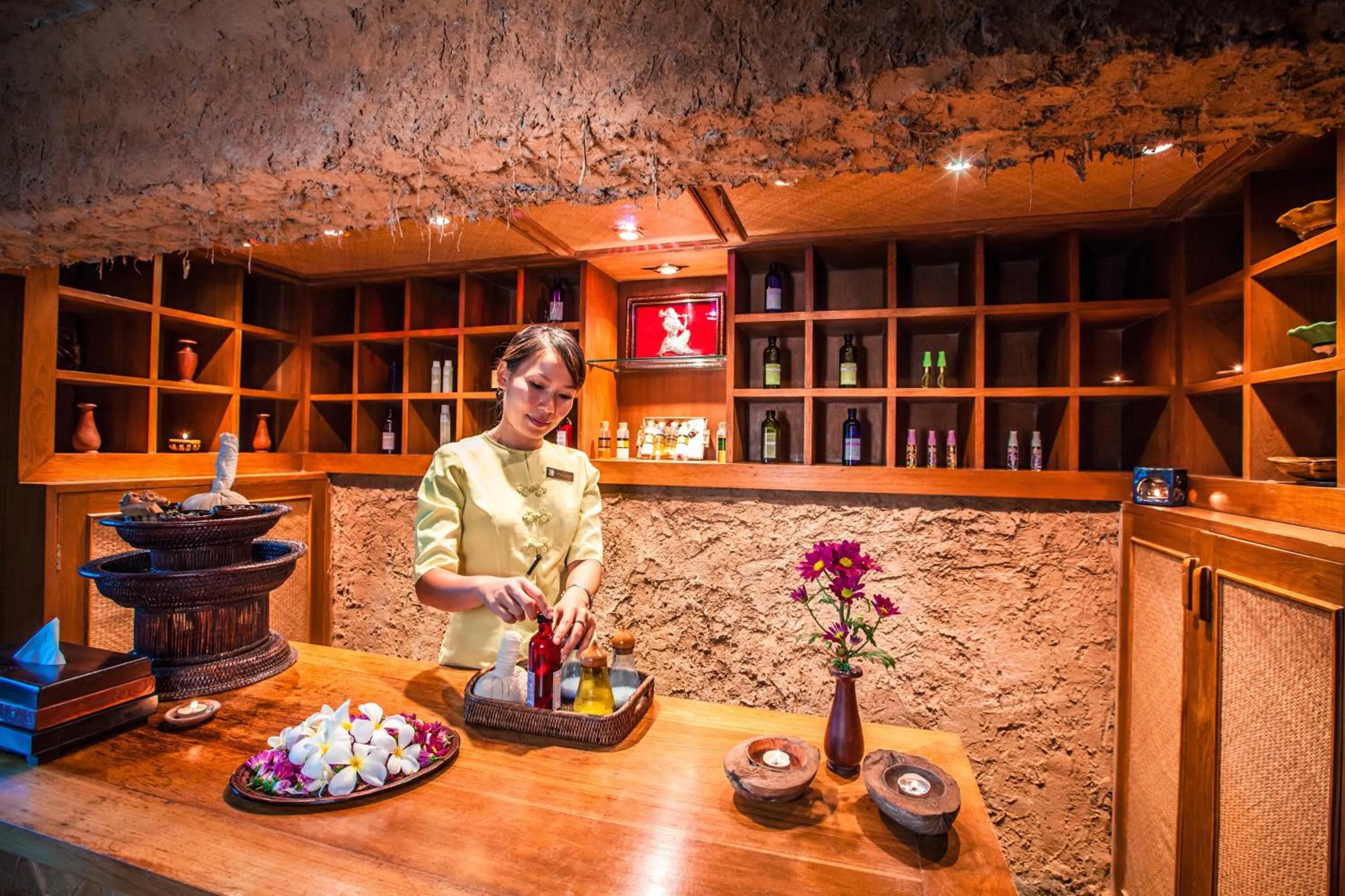 Massage in The Hotel by the Red Canal