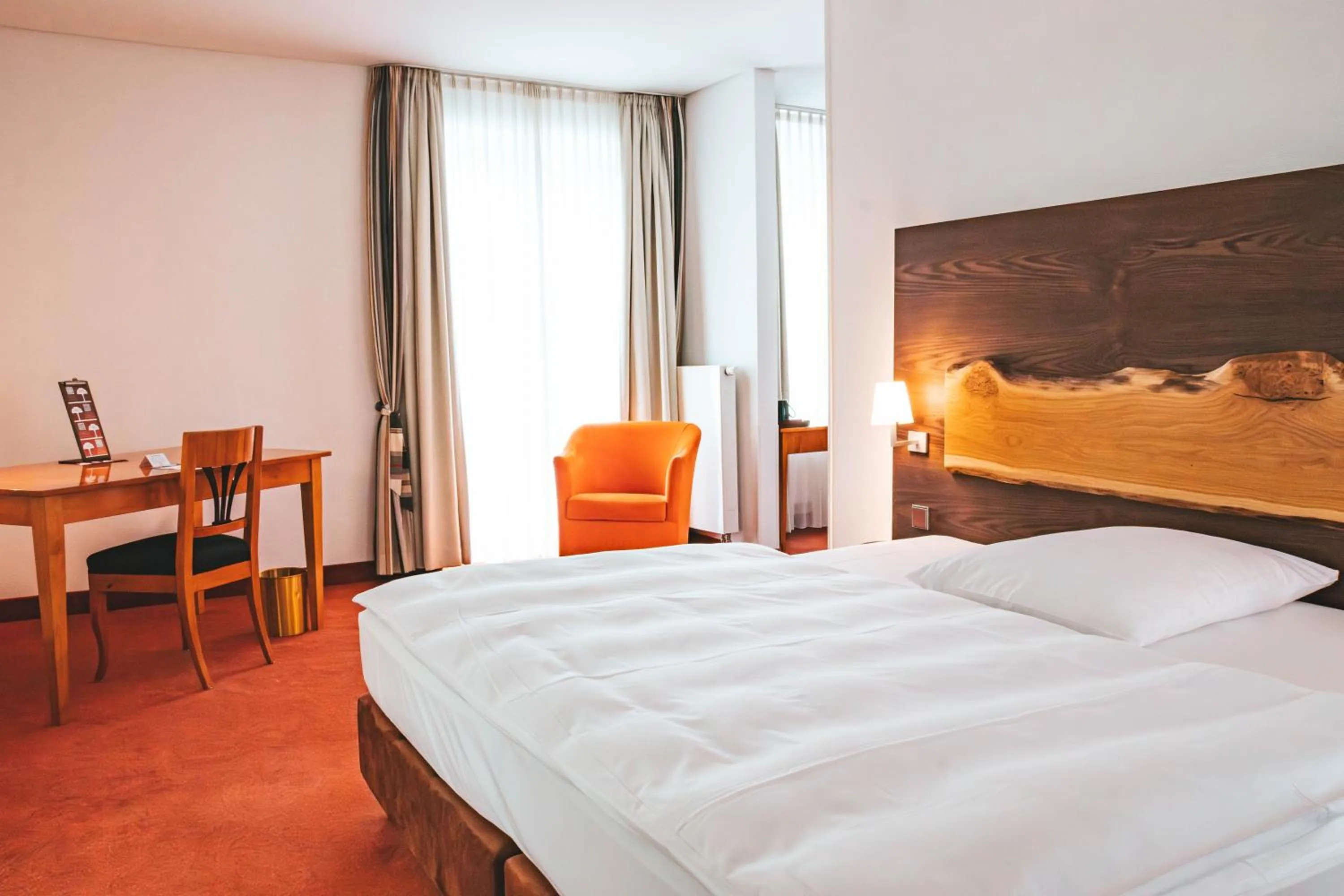 Bed in Parkhotel Wolfsburg