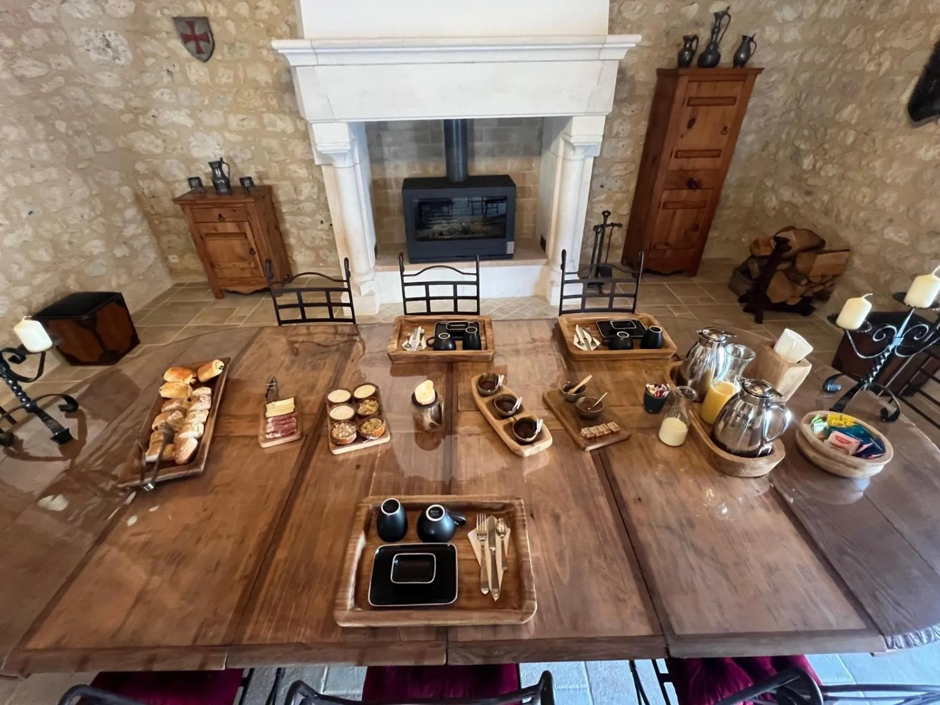 Breakfast in Le Relais des Chevaliers "La Suite des Seigneurs"