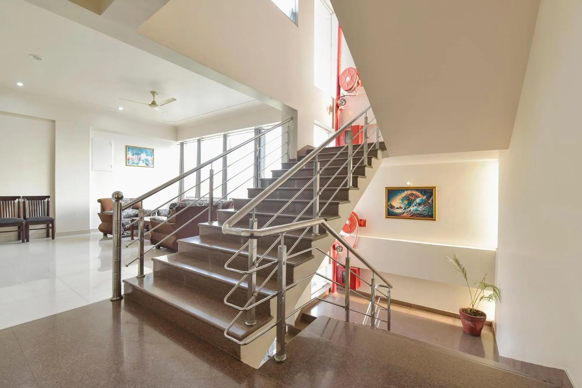 Lobby or reception in FabHotel Shiv Palace