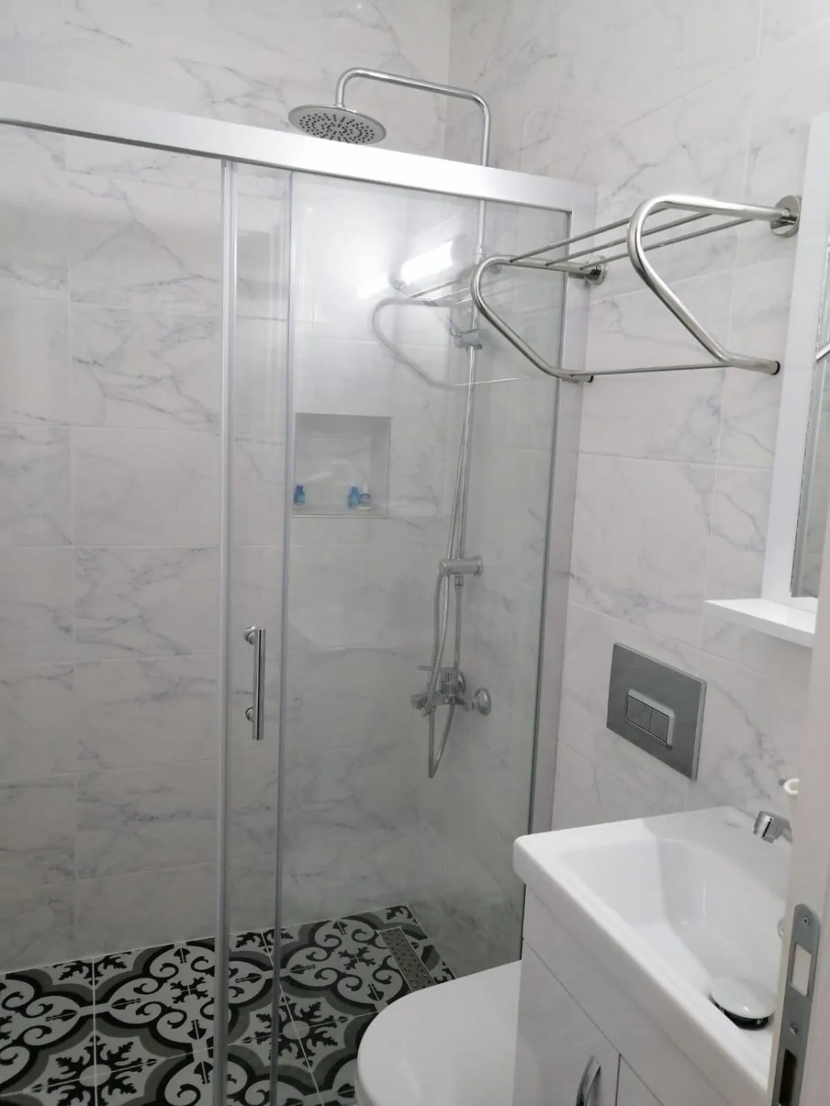 Bathroom in kaktüshan otel