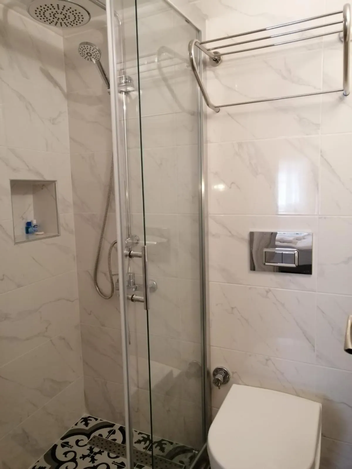 Bathroom in kaktüshan otel