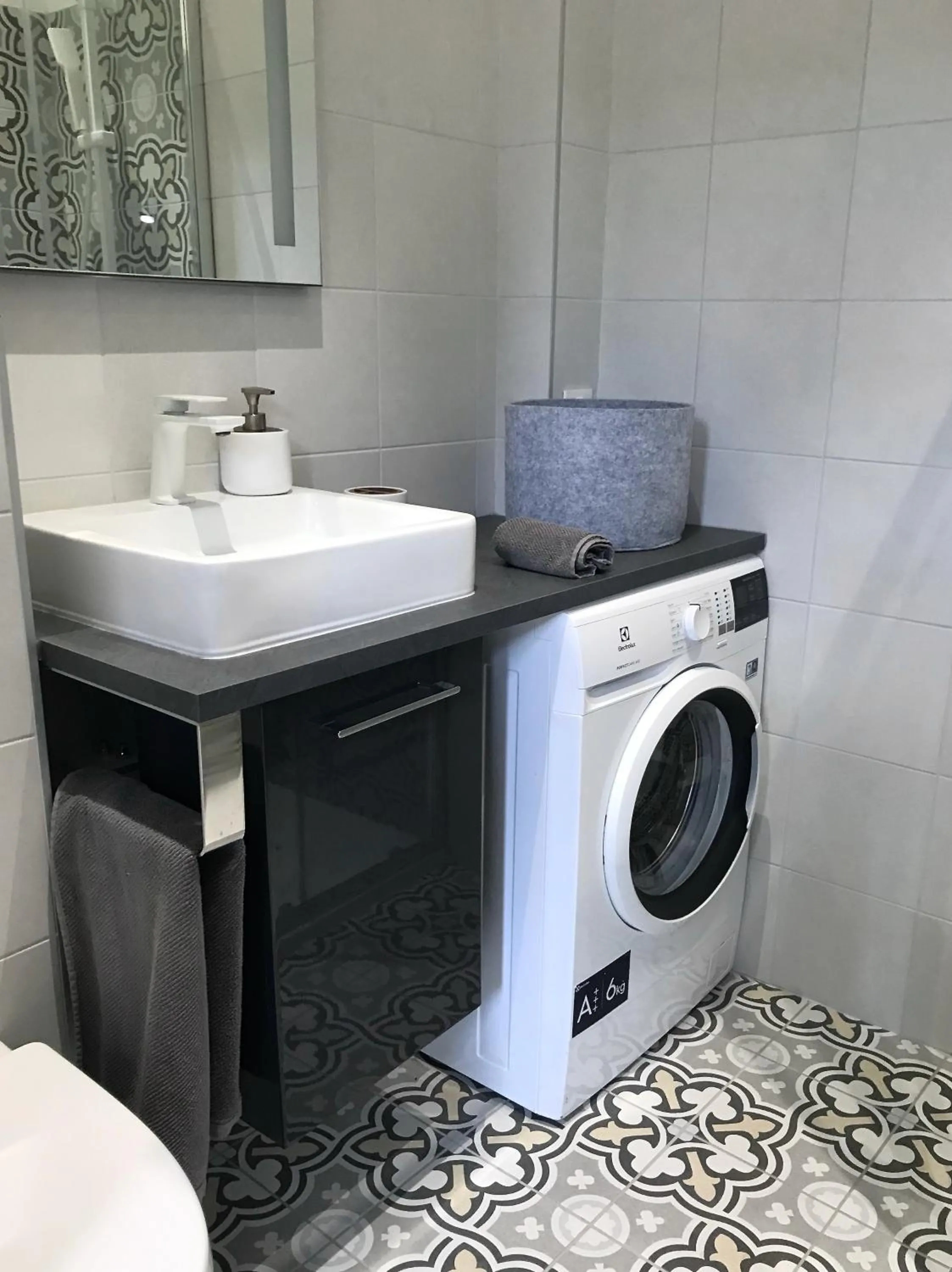 Bathroom in Studio 329