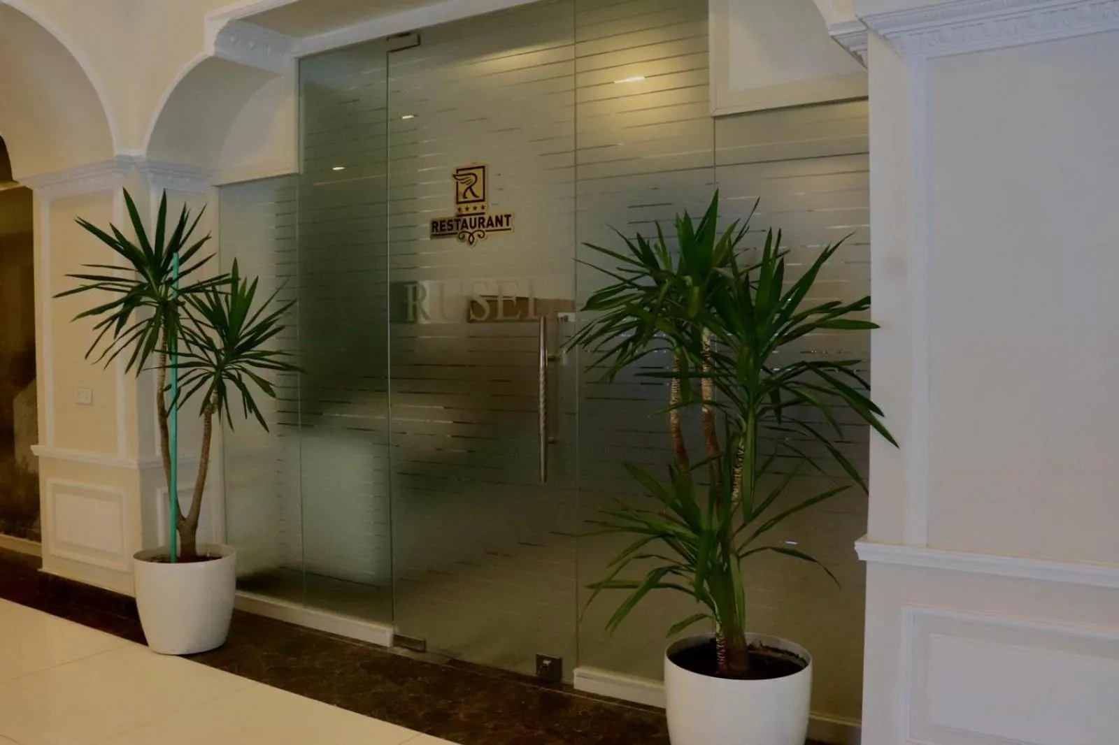 Rusel Park Hotel