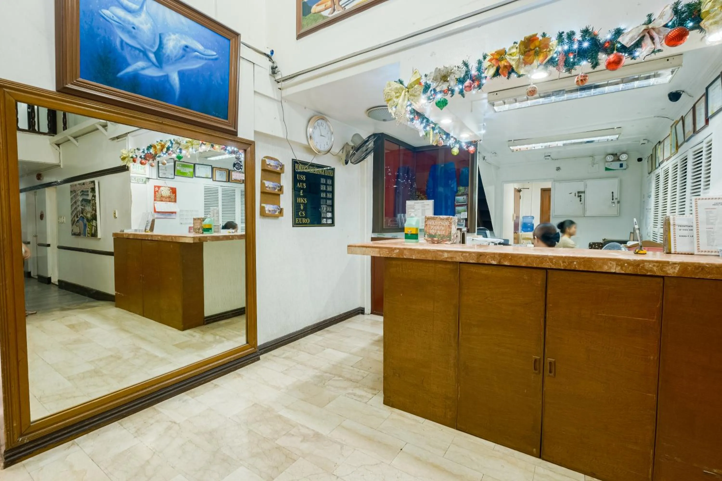 Lobby or reception in Orchid Inn