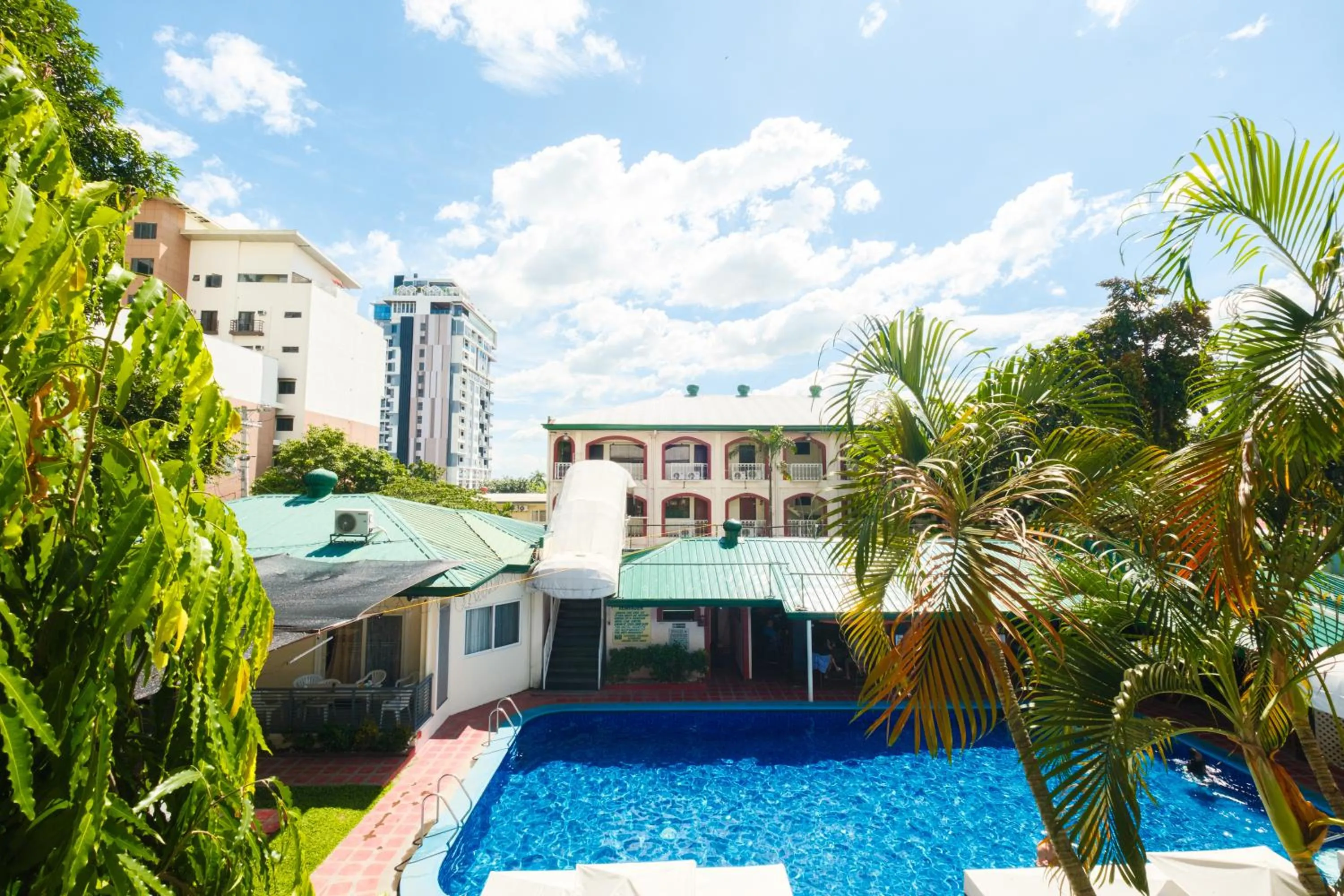 Pool view in Orchid Inn