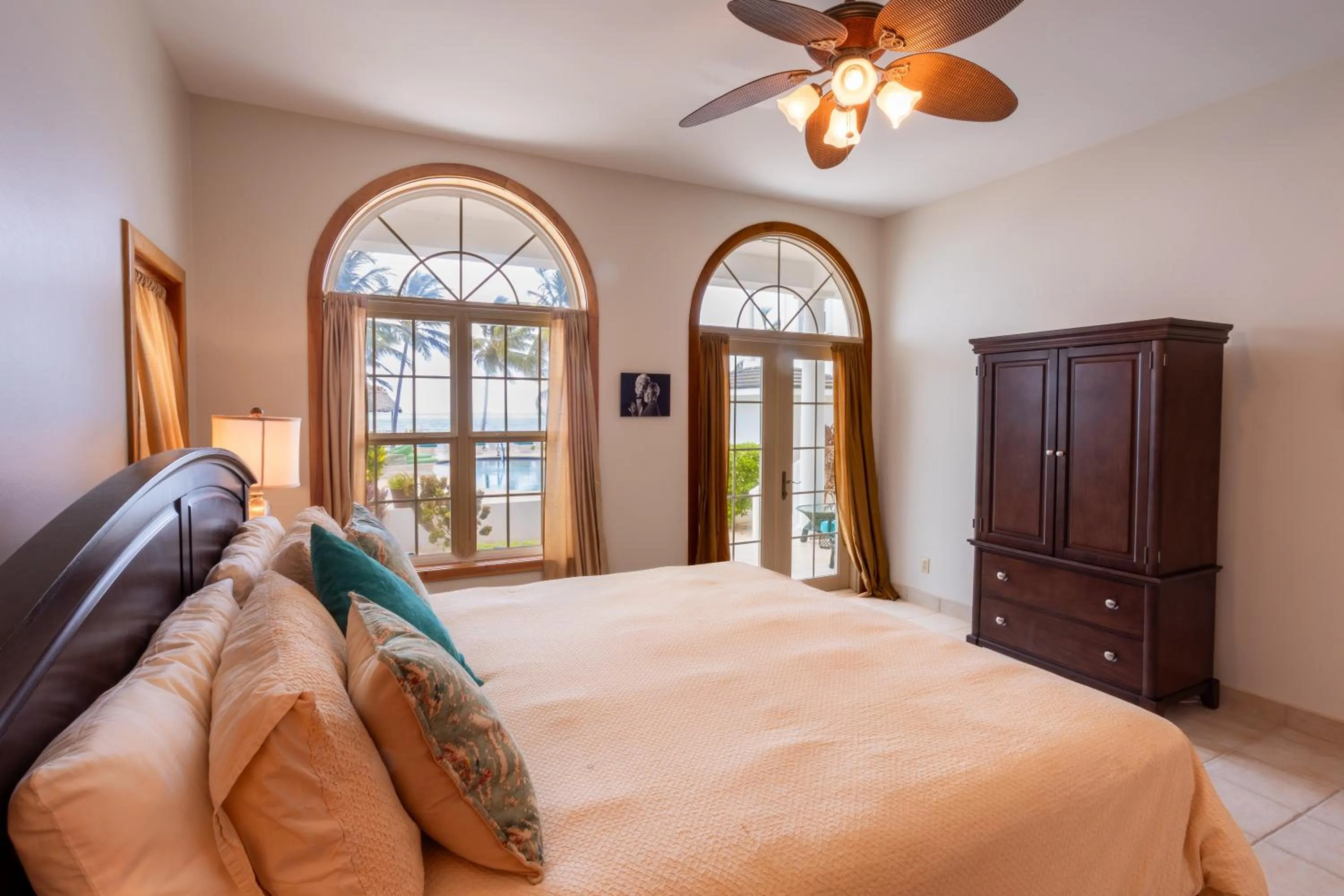 Bed in Tara Del Sol Resort